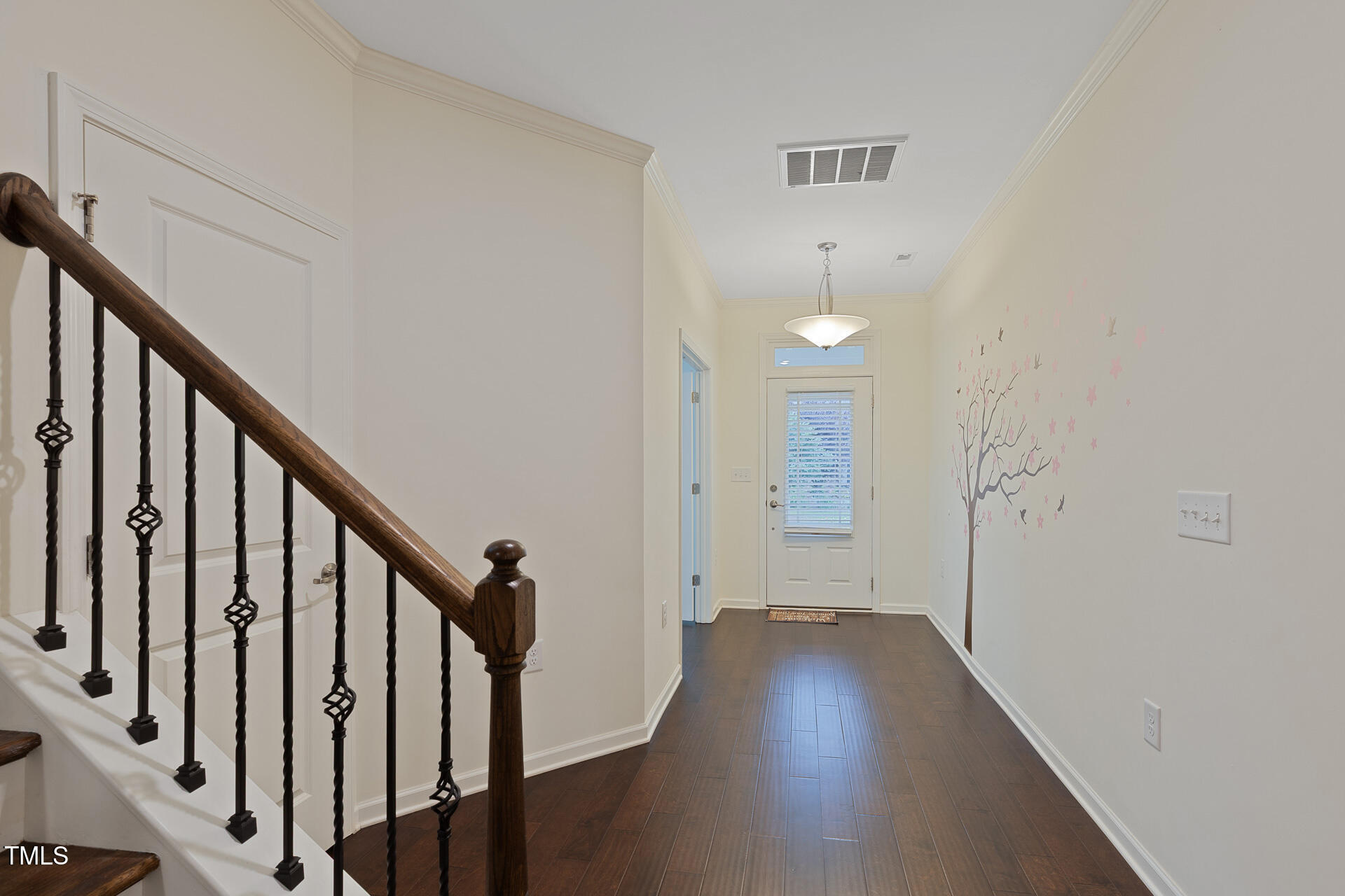 317 Springhurst Lane Property Photo 3