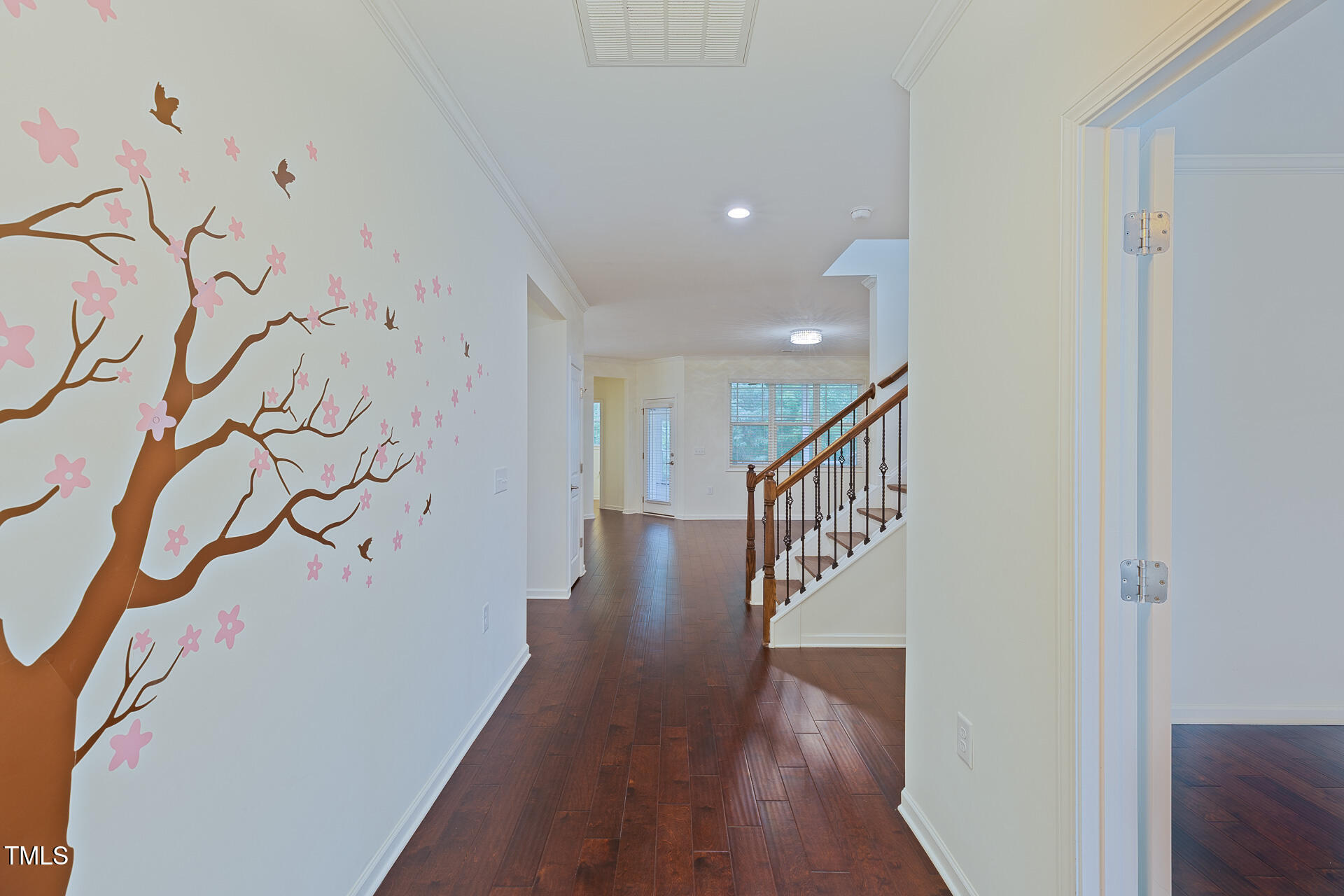 317 Springhurst Lane Property Photo 8