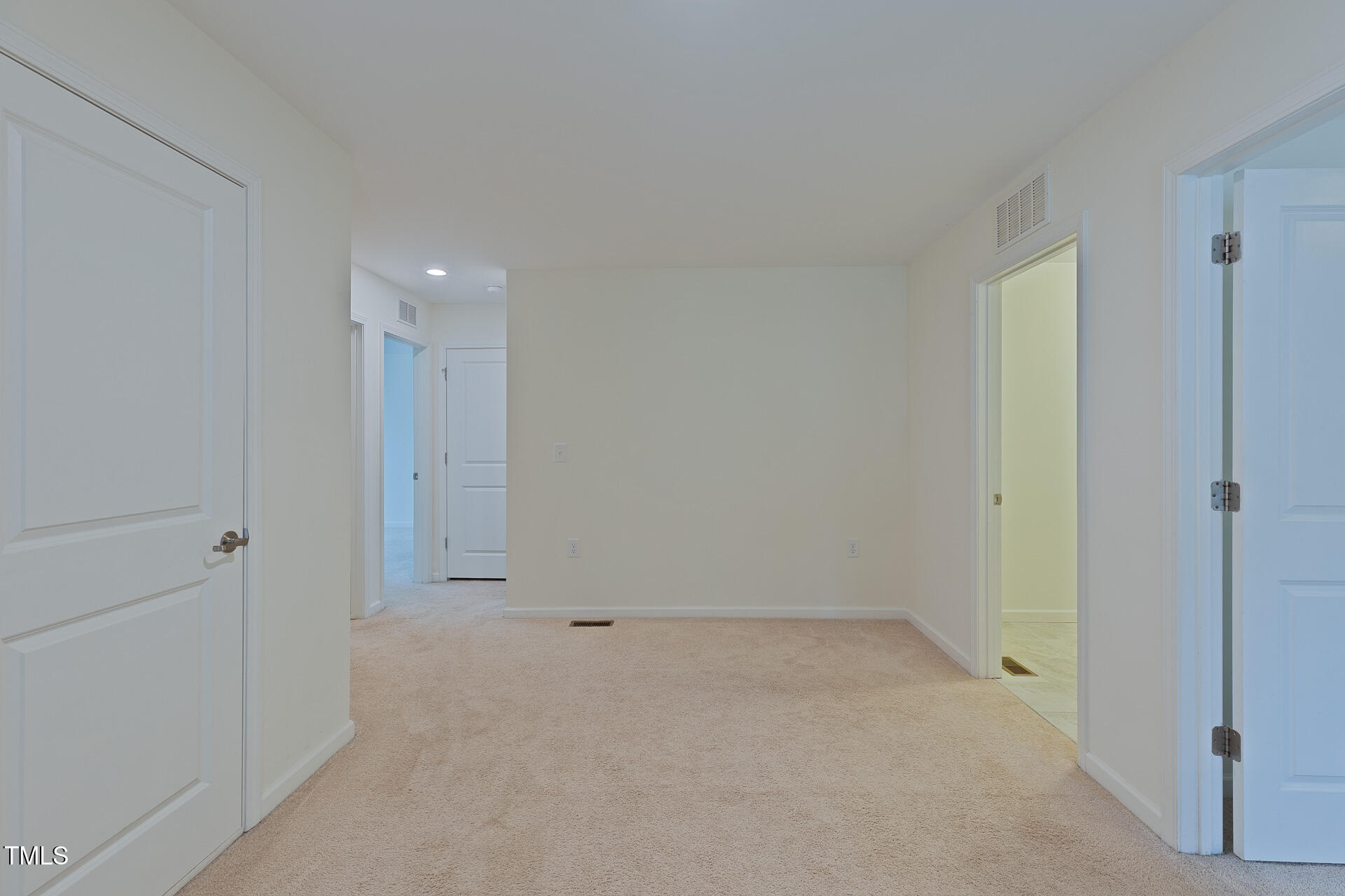 317 Springhurst Lane Property Photo 27