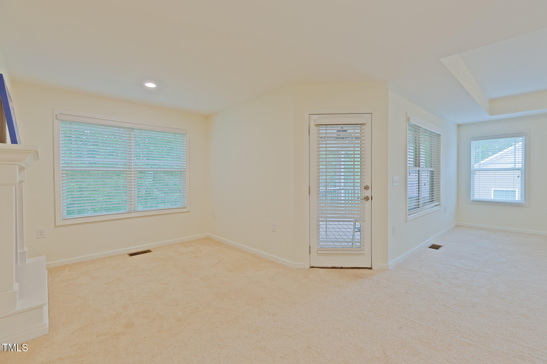 317 Springhurst Lane Property Photo 32