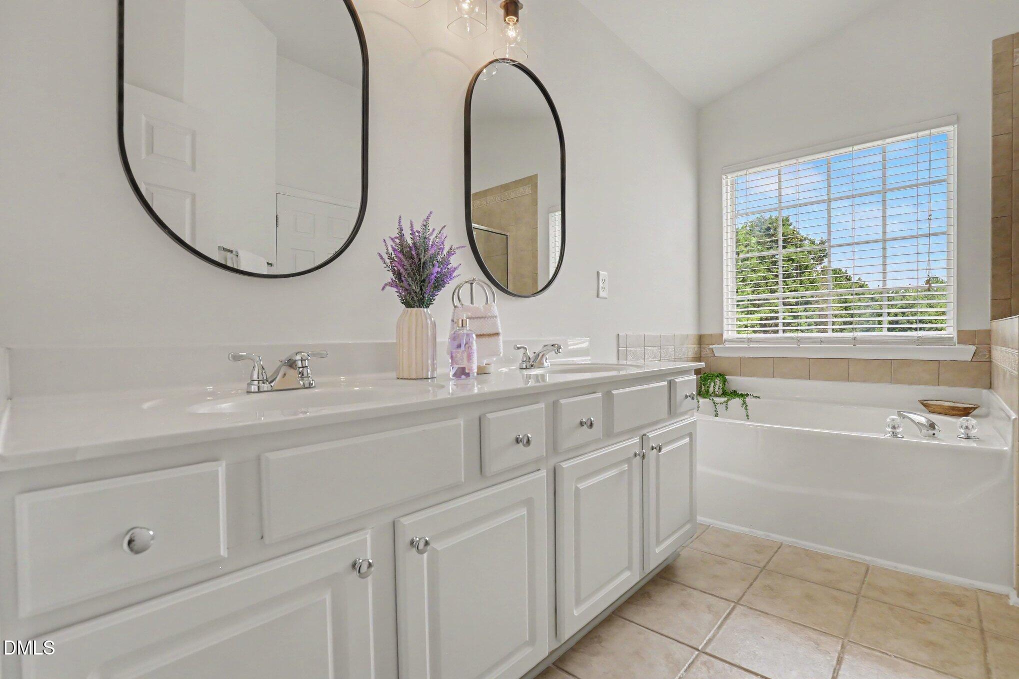 8416 Tie Stone Way Property Photo 15