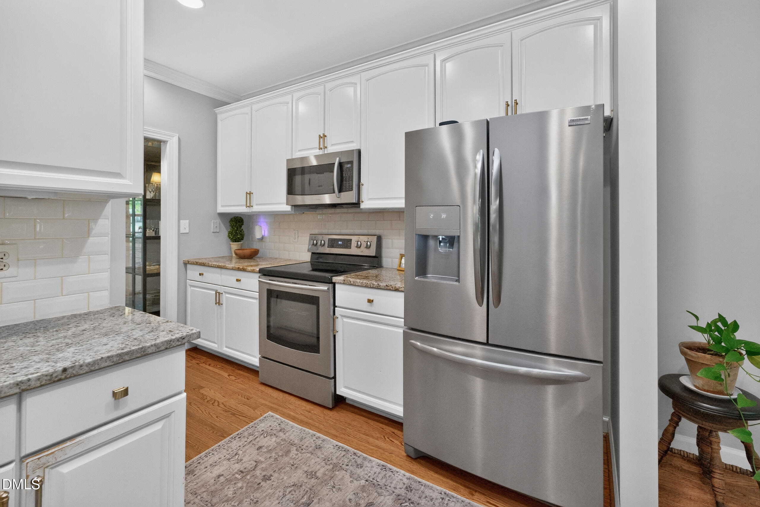1002 Surry Dale Court Property Photo 20
