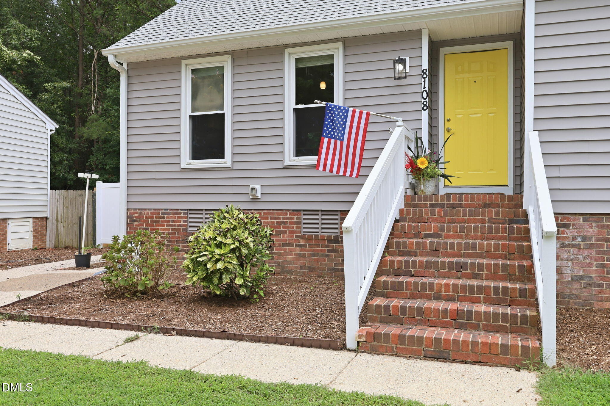8108 Bellingham Circle Property Photo 1