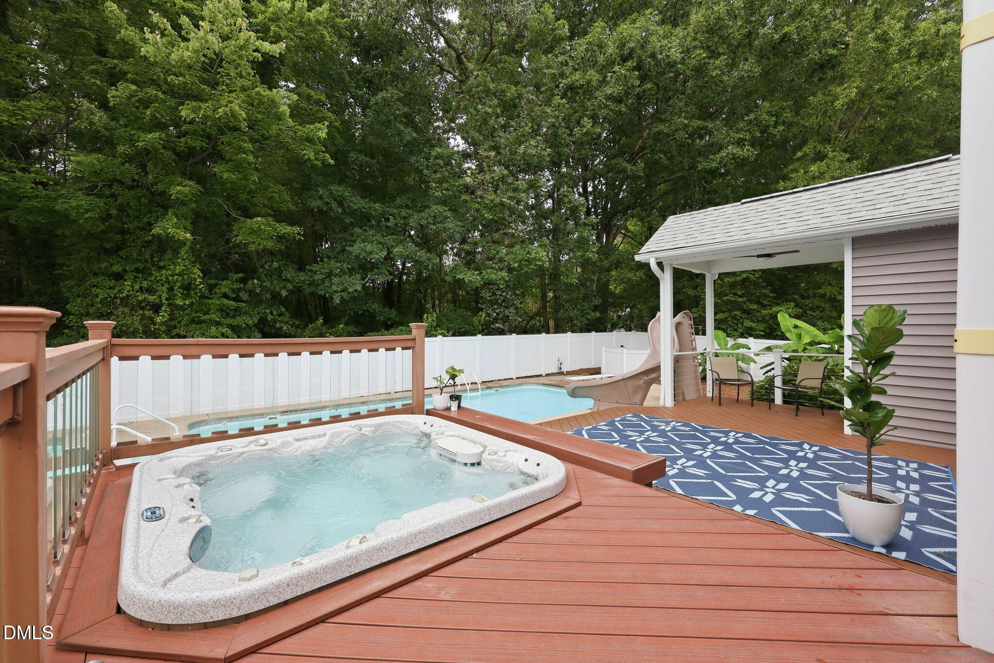 8108 Bellingham Circle Property Photo 3