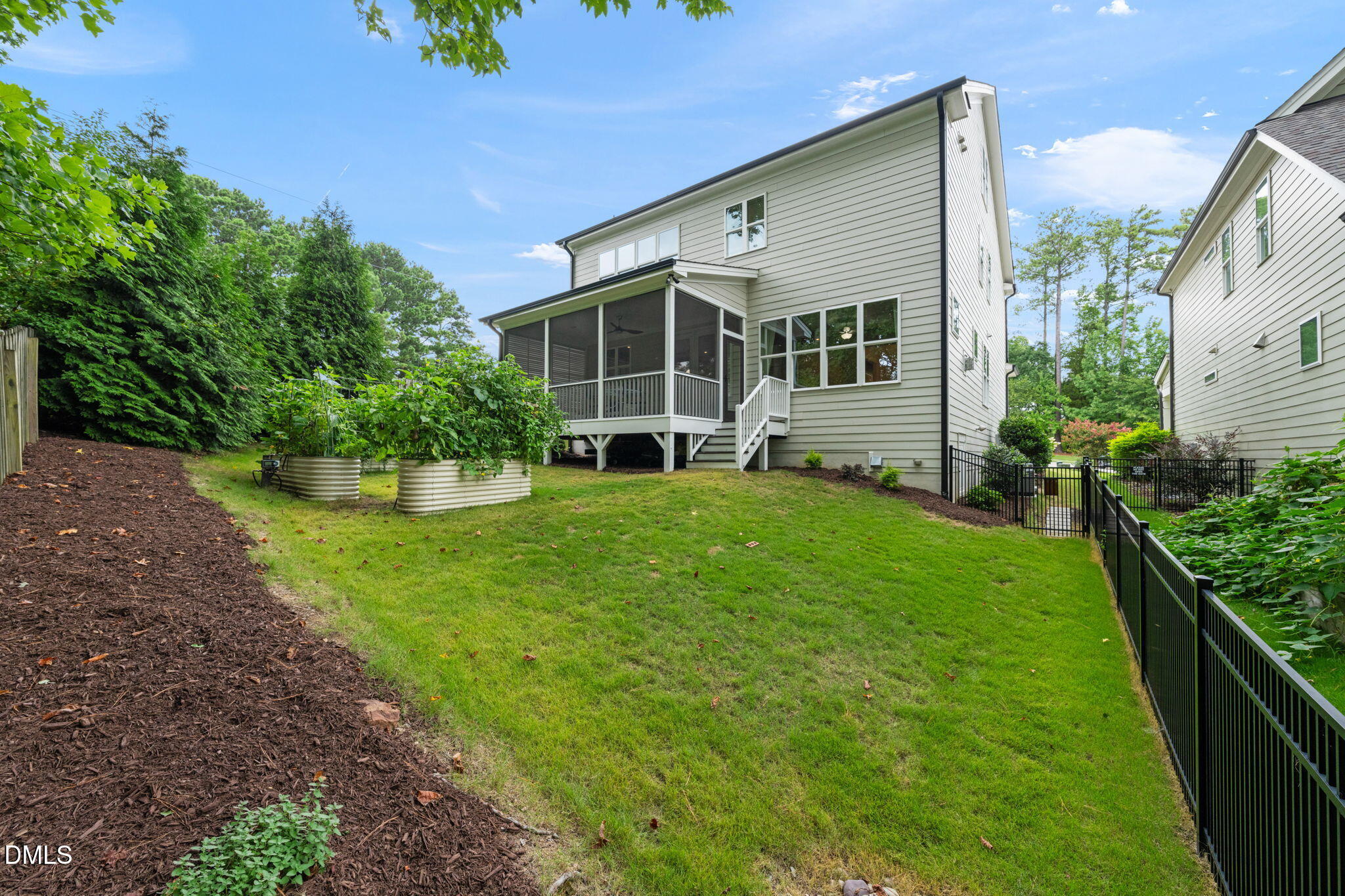 2629 Flora View Court Property Photo 9
