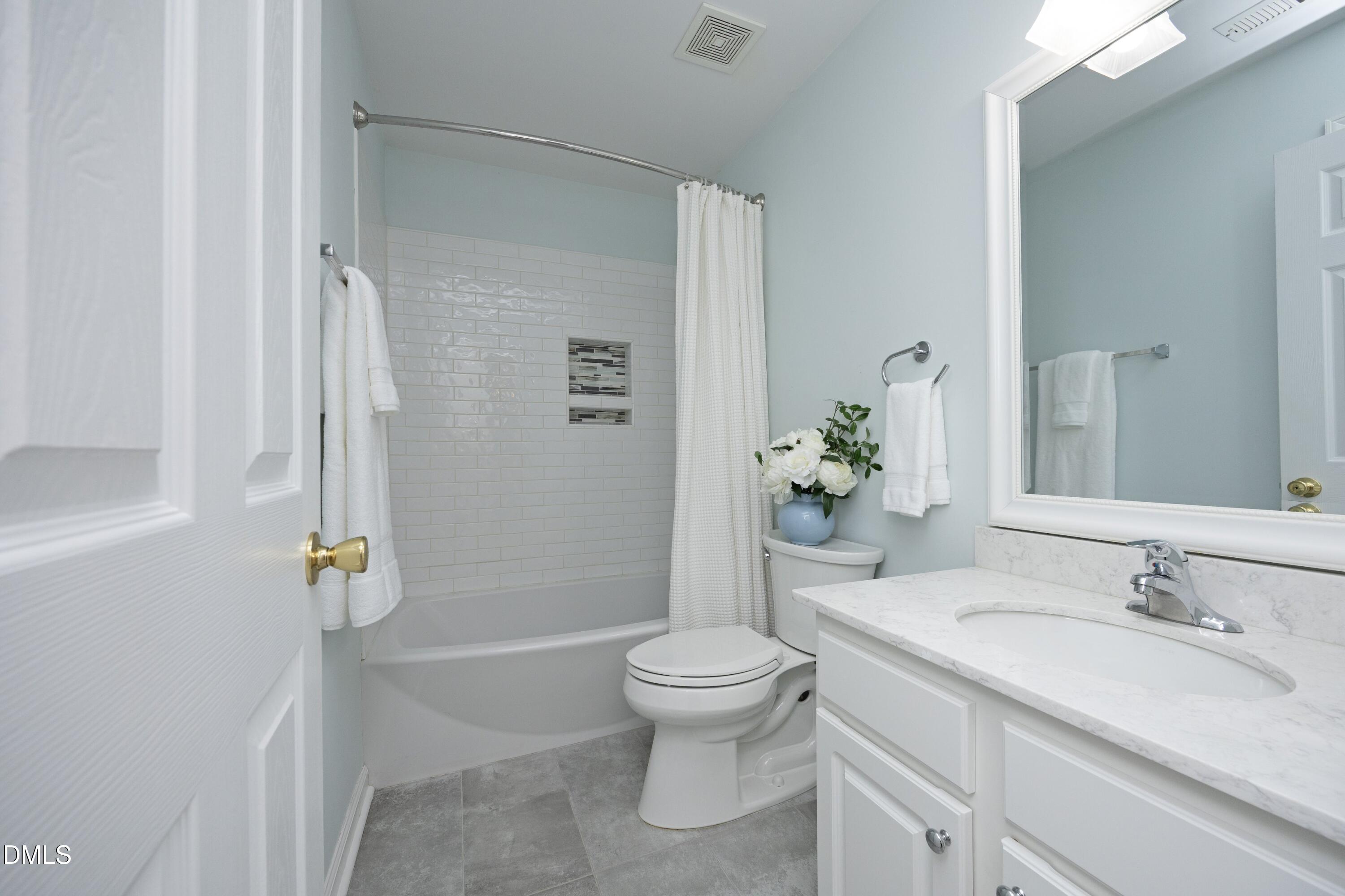 8725 Courage Court Property Photo 28