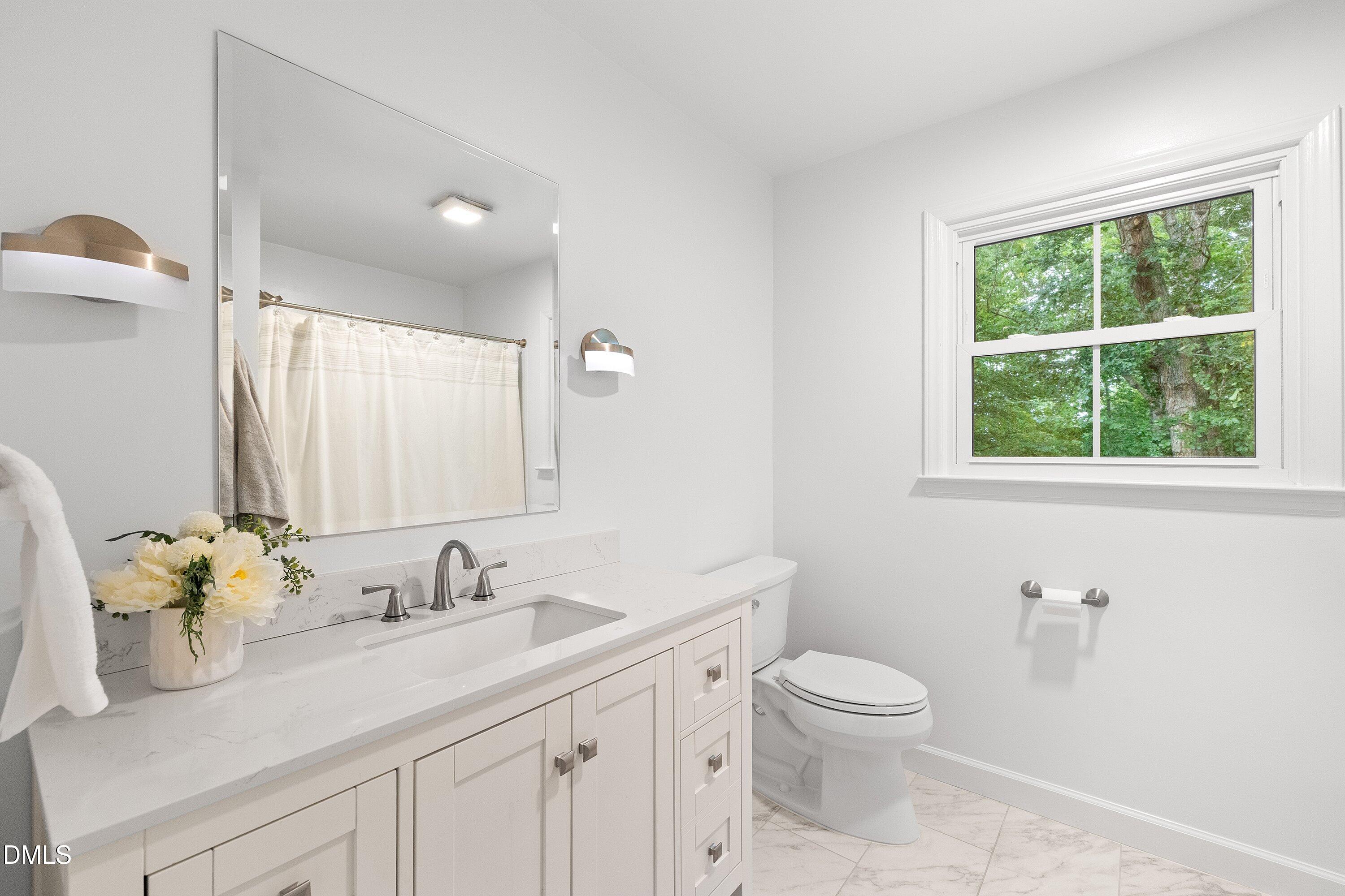 621 Edgewater Drive Property Photo 31