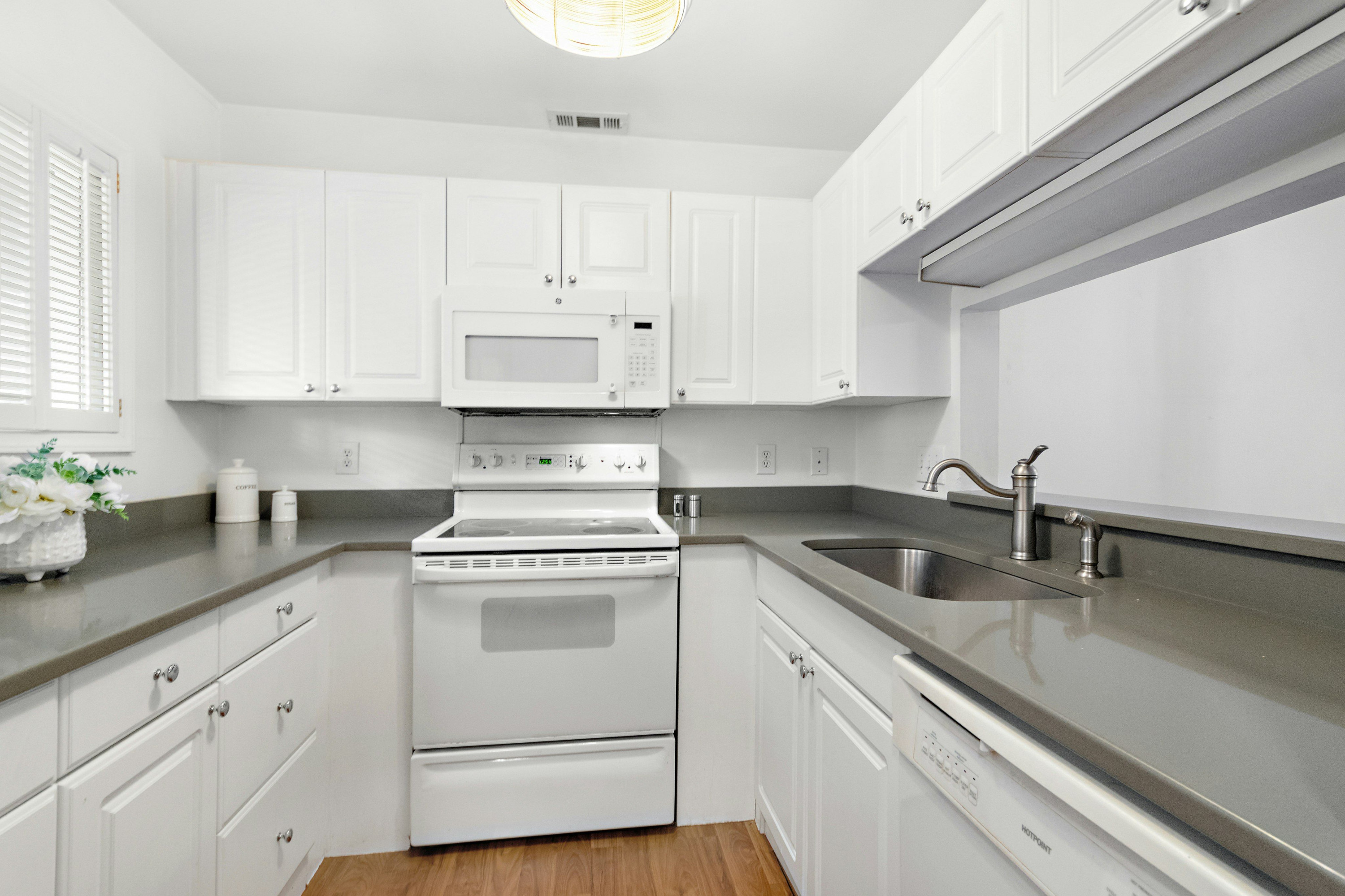 1000 Brighthurst Drive 309 Property Photo 5