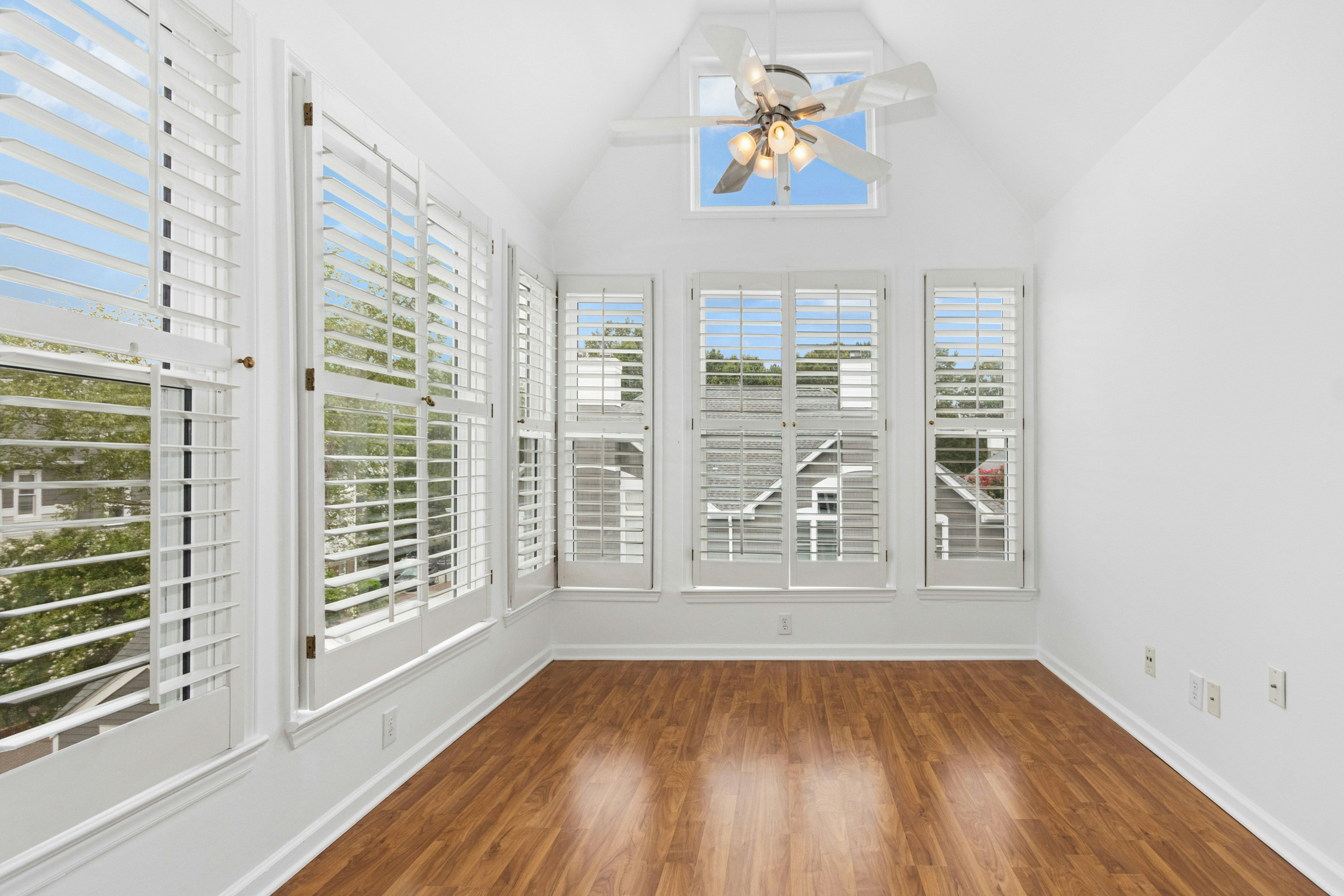 1000 Brighthurst Drive 309 Property Photo 13