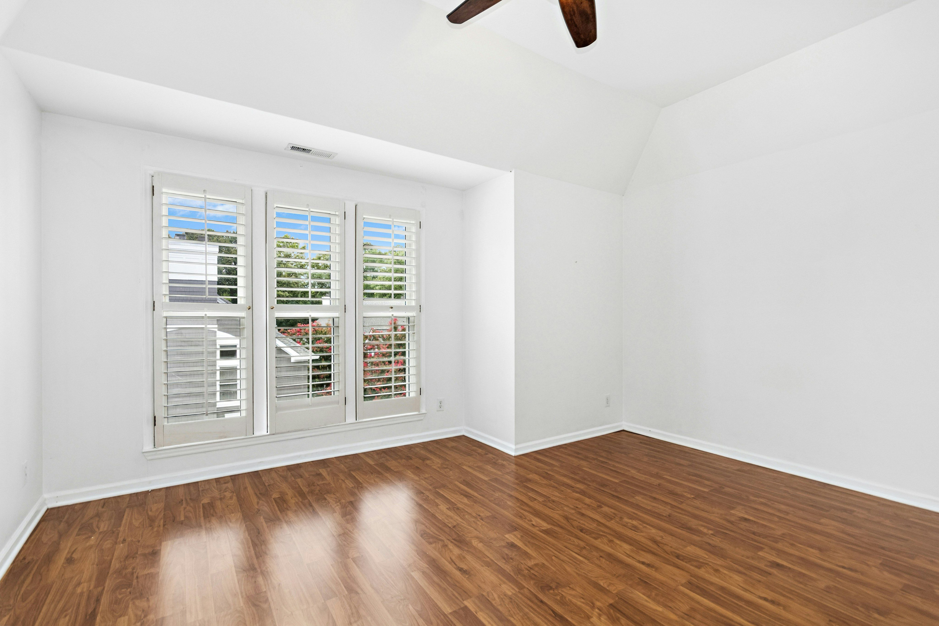 1000 Brighthurst Drive 309 Property Photo 19