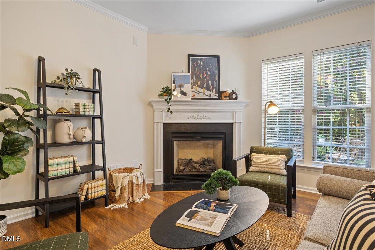 1423 Crimson Creek Drive Property Photo 4