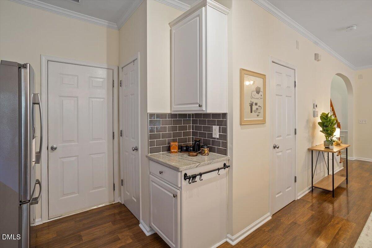 1423 Crimson Creek Drive Property Photo 13