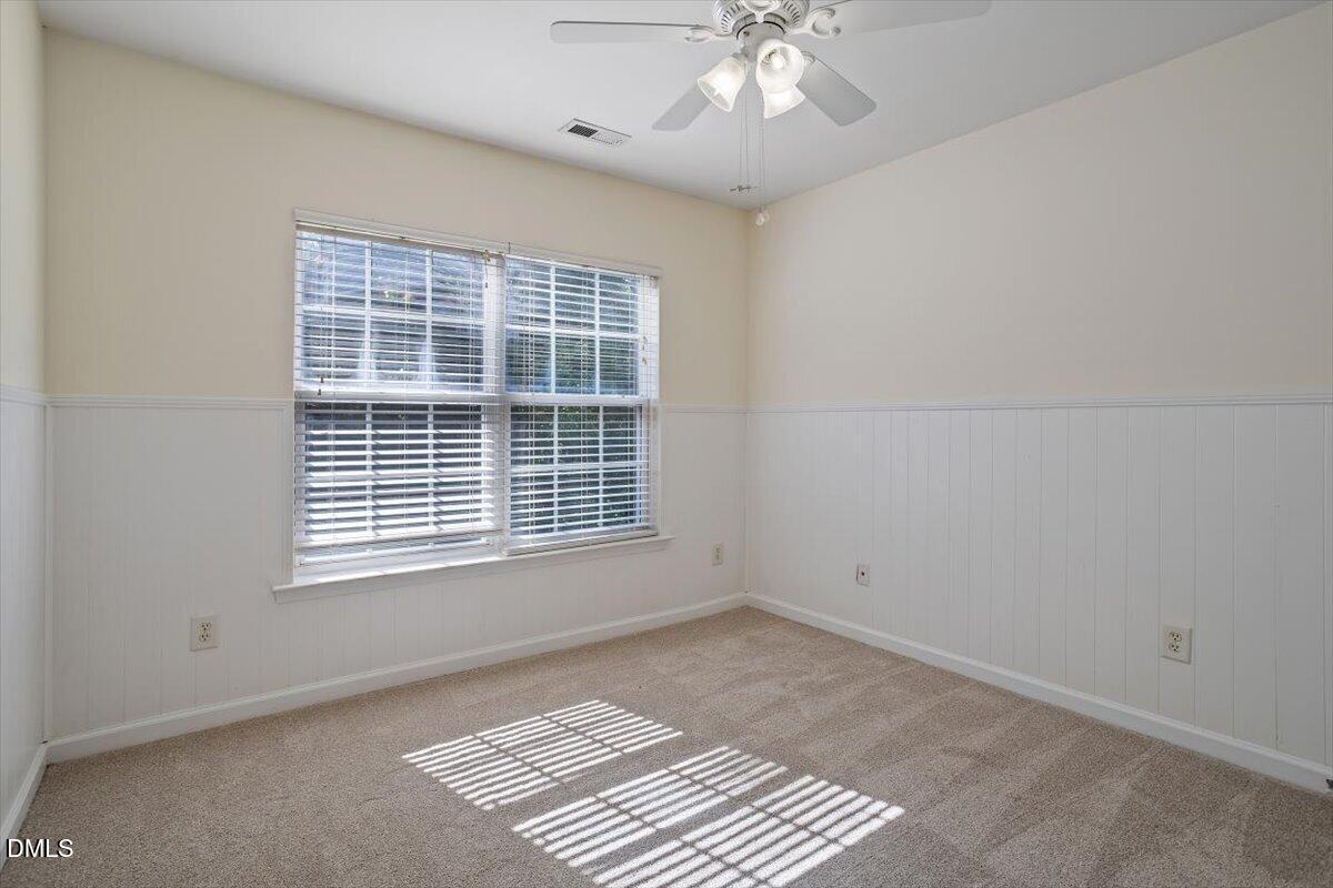 1423 Crimson Creek Drive Property Photo 22