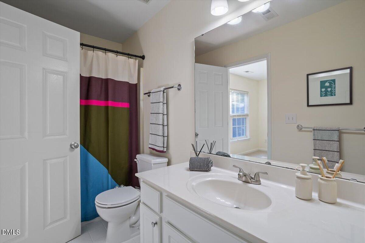 1423 Crimson Creek Drive Property Photo 24