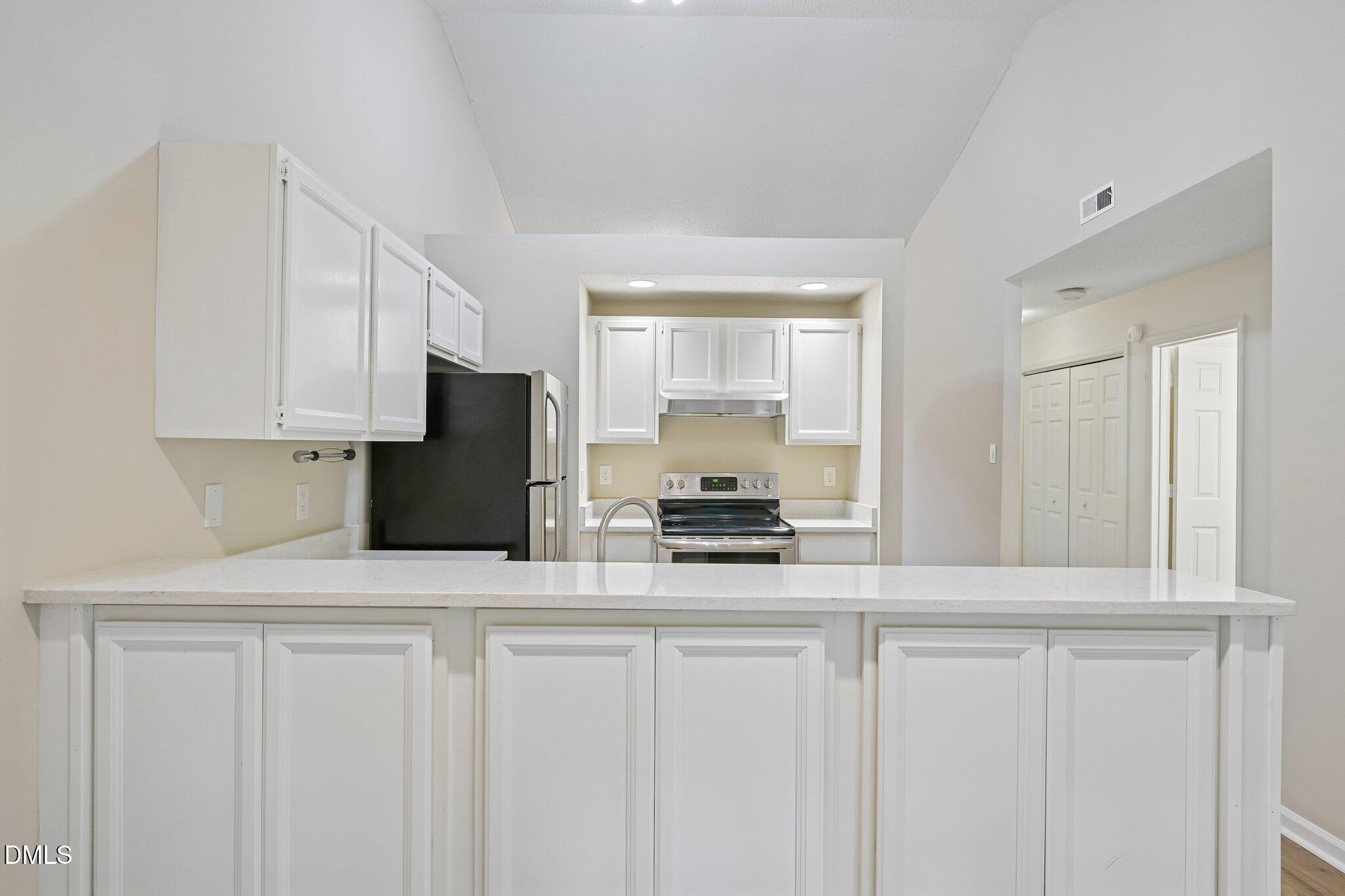 2 Justin Court Property Photo 7