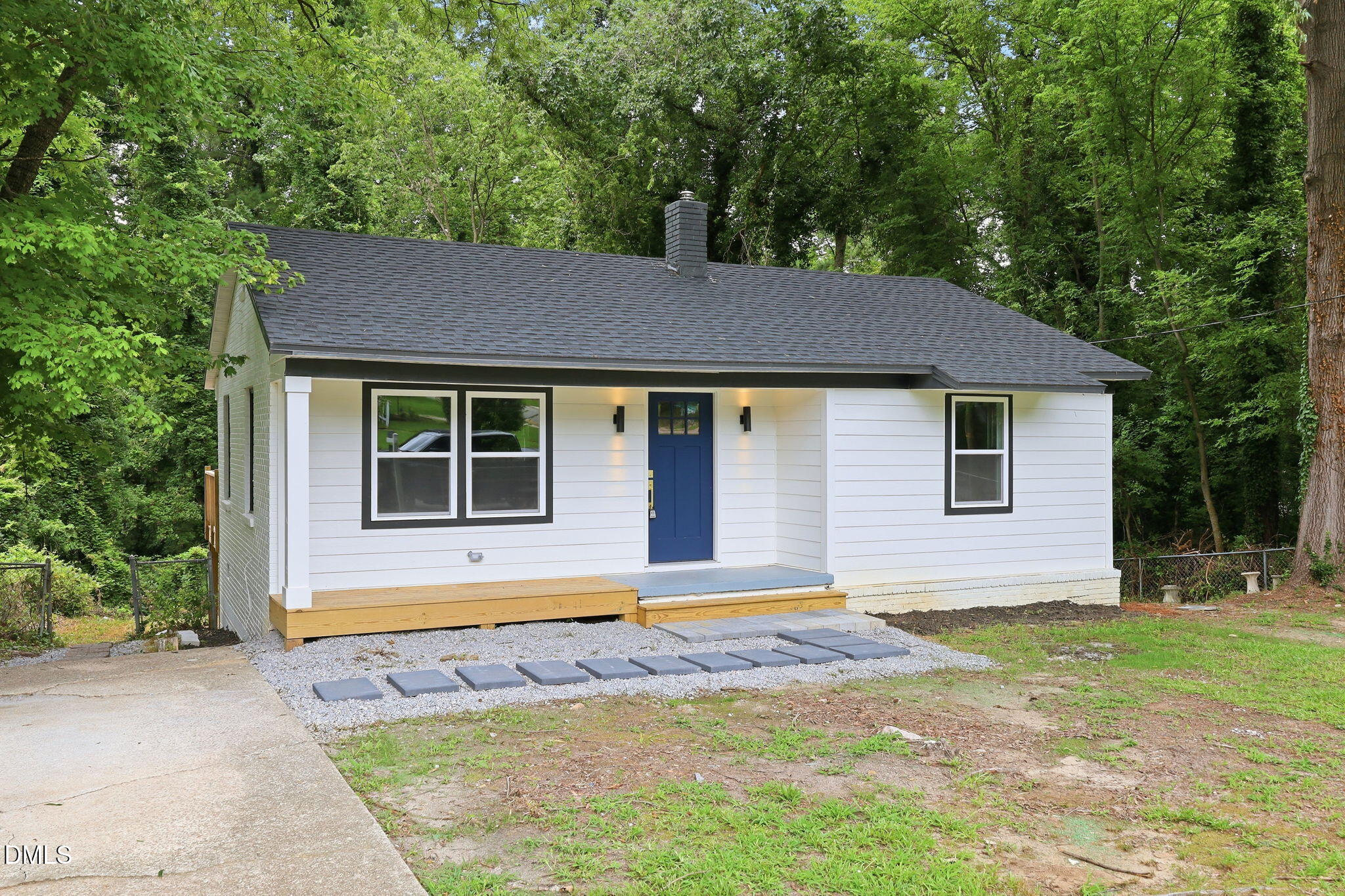 500 Parnell Drive Property Photo 1