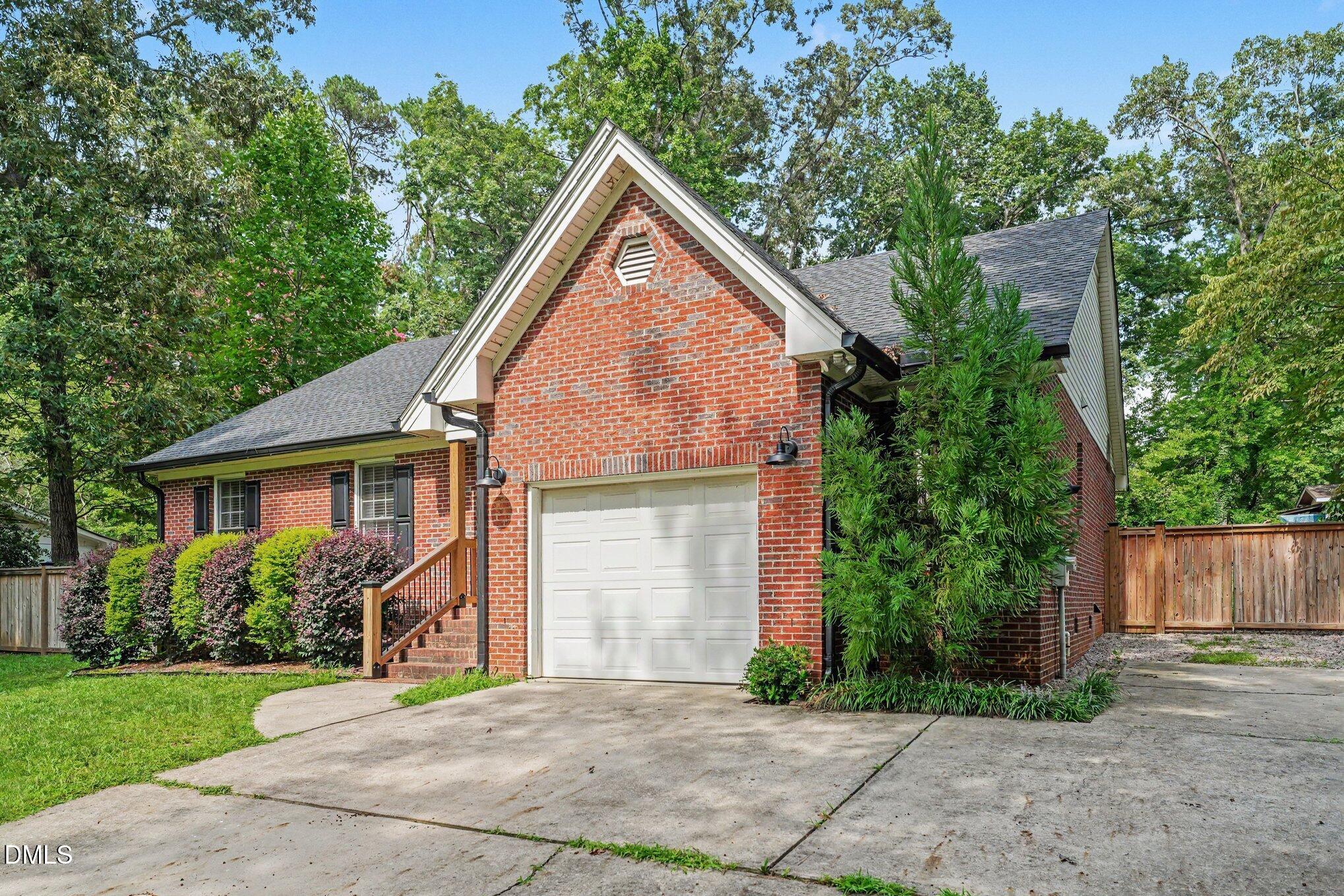 5308 Barclay Drive Property Photo 18