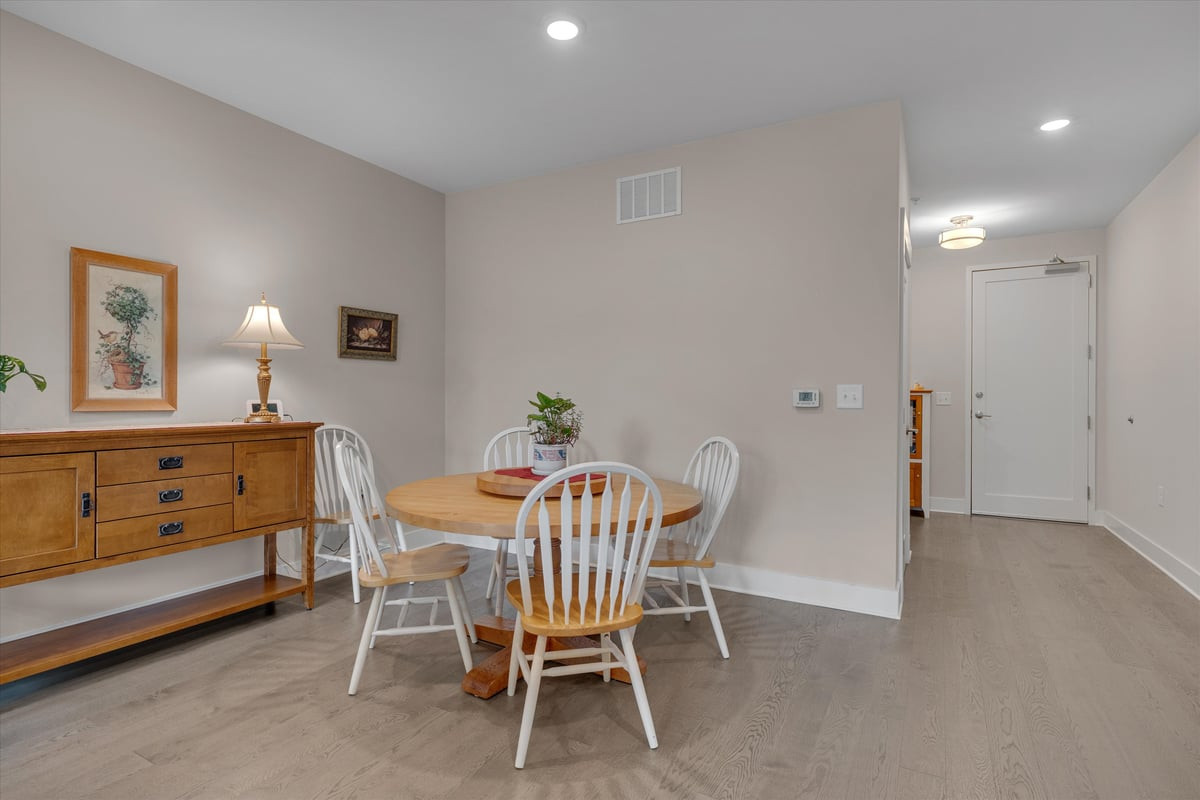 105 Chatham Walk Lane 207 Property Photo 6
