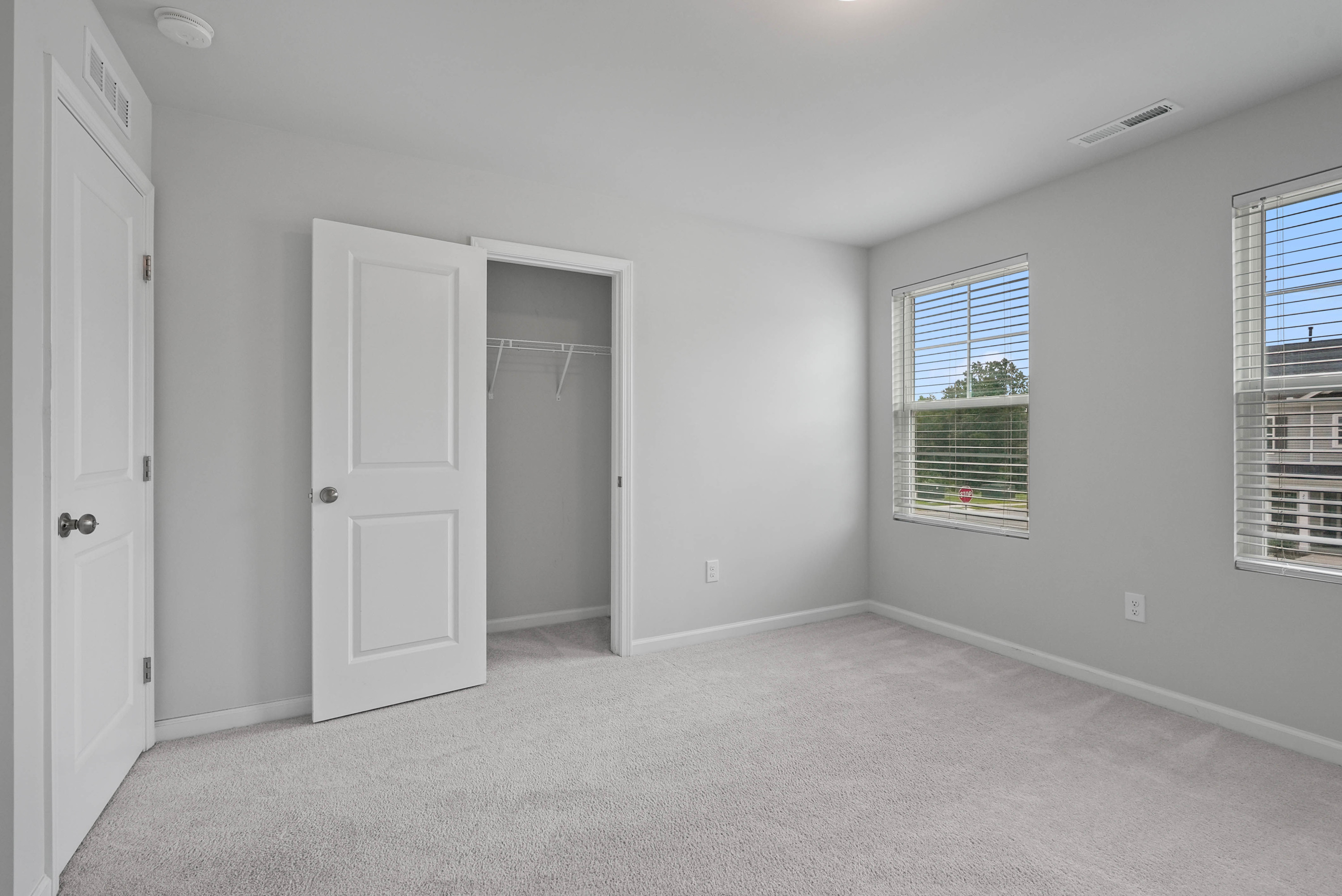 261 Eden View Bend Property Photo 32