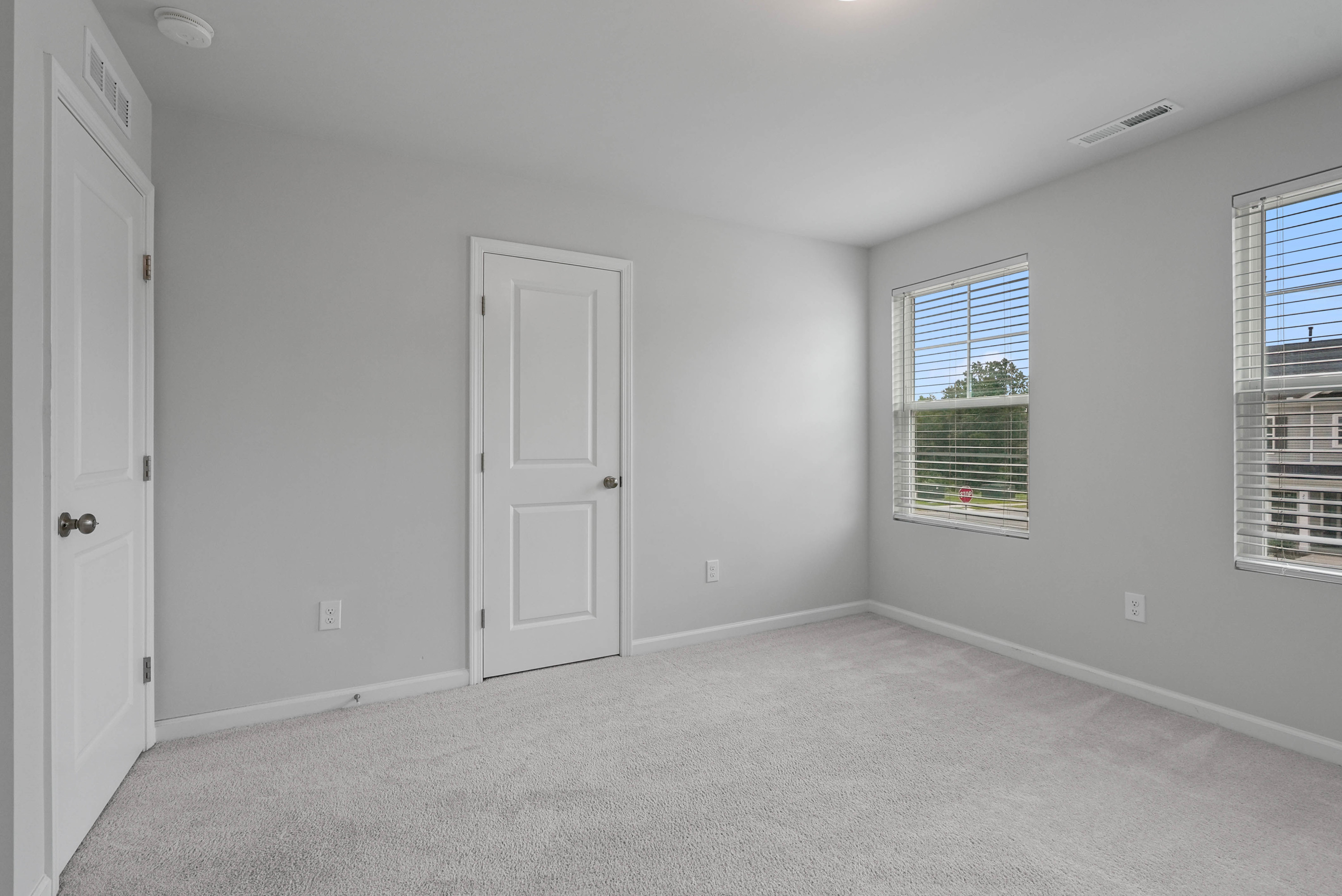 261 Eden View Bend Property Photo 33