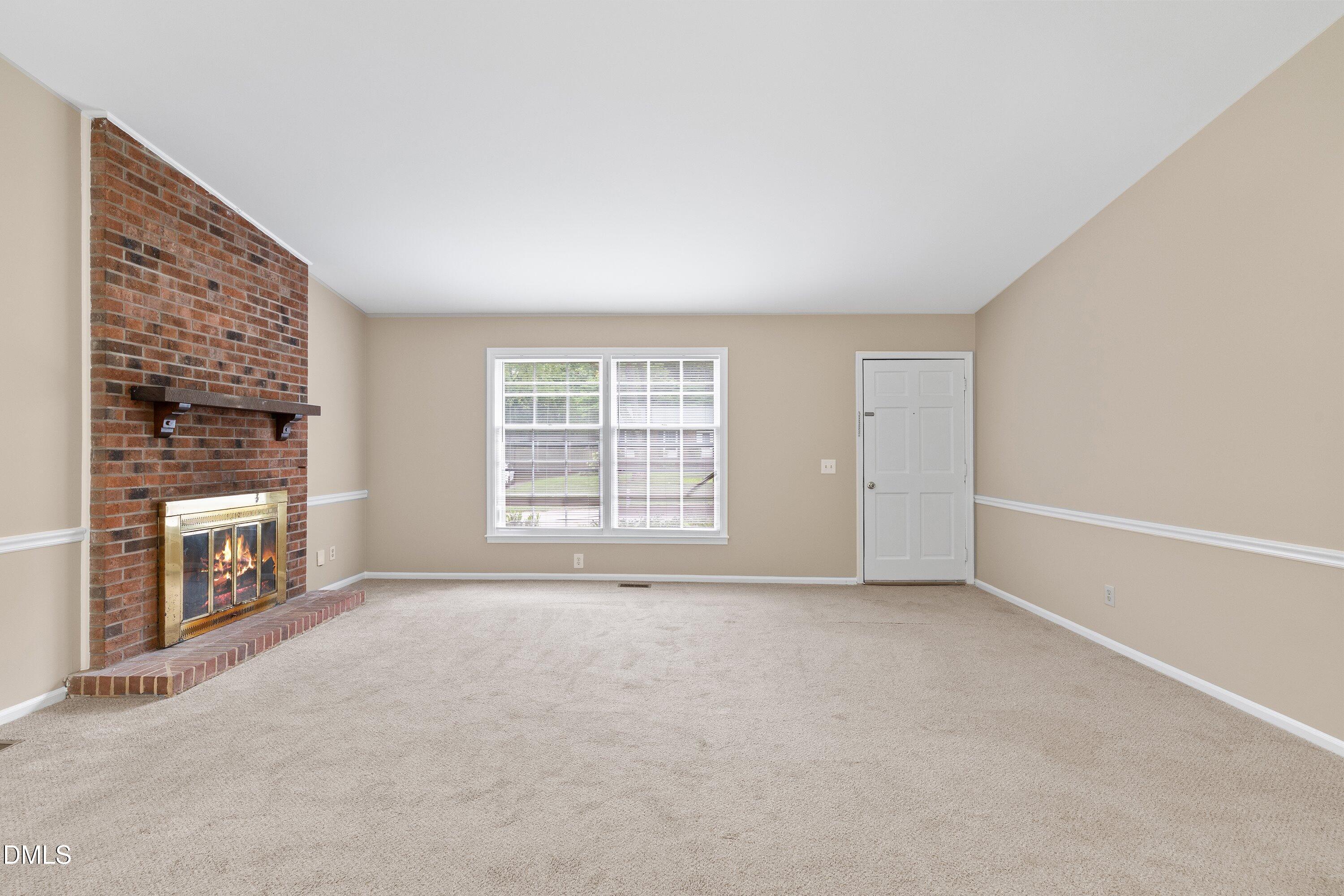 5804 Caledonia Street Property Photo 4