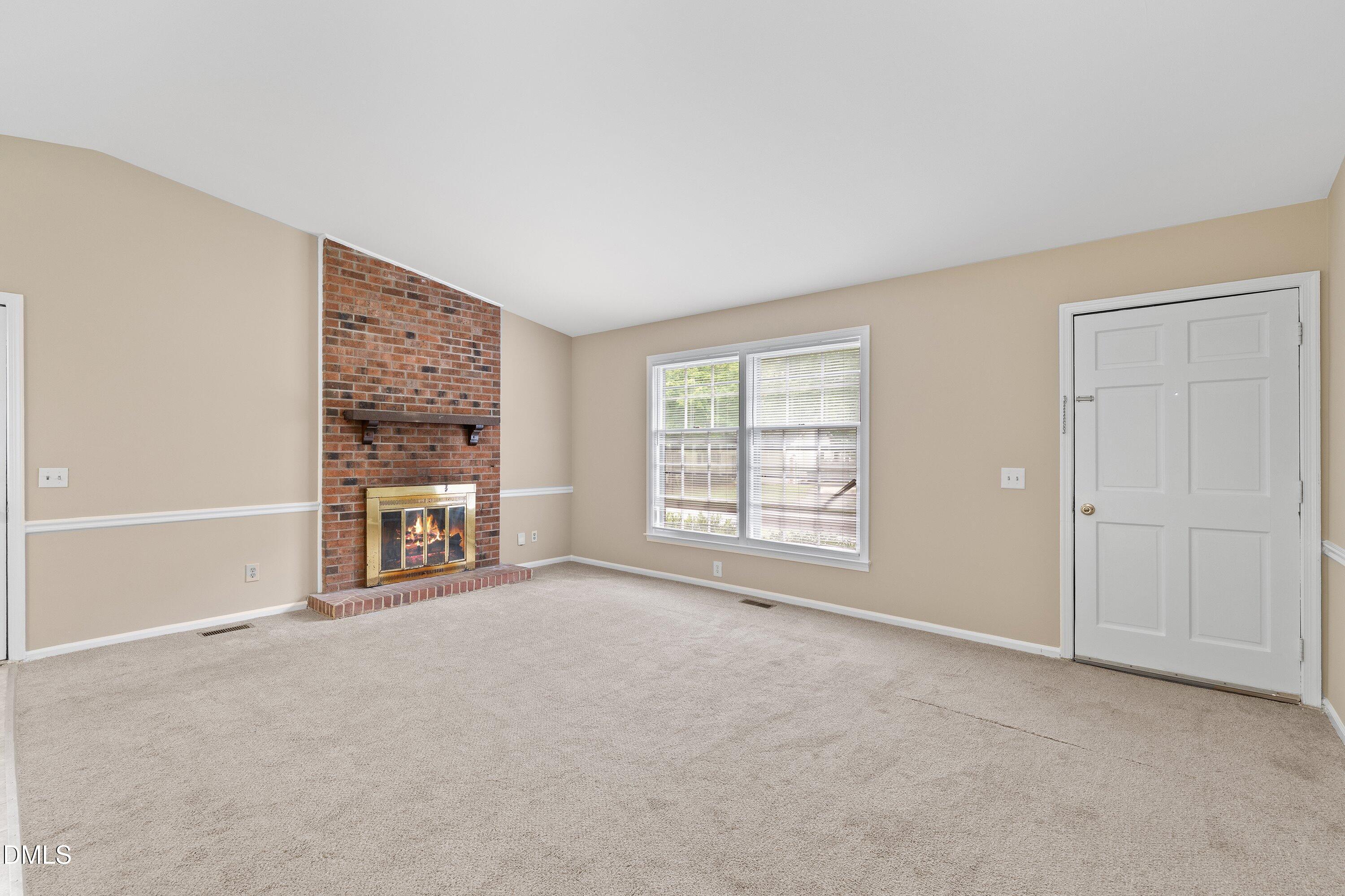5804 Caledonia Street Property Photo 8