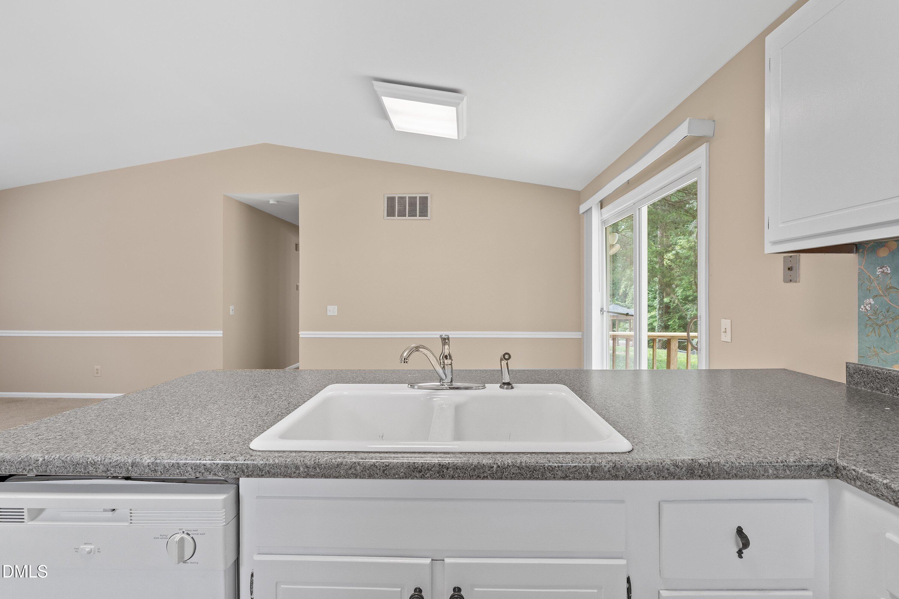 5804 Caledonia Street Property Photo 16