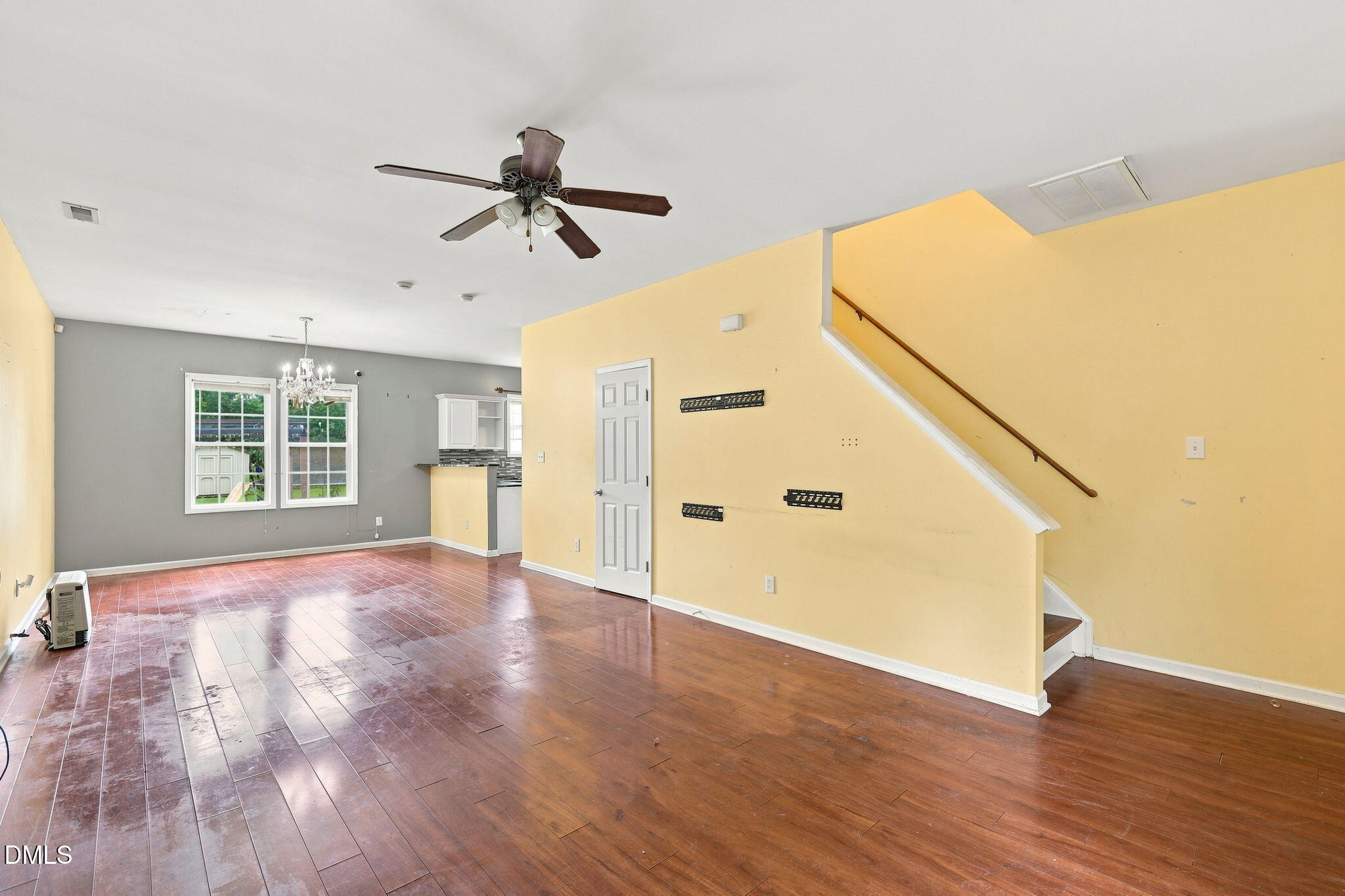 30 Hunters Way Property Photo 4