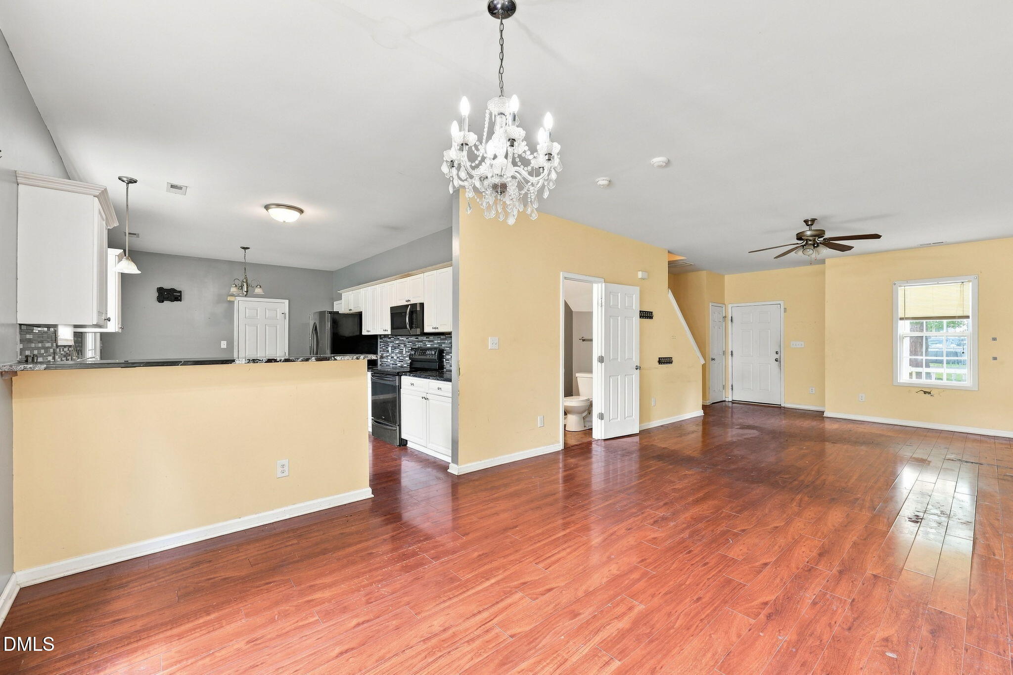 30 Hunters Way Property Photo 8