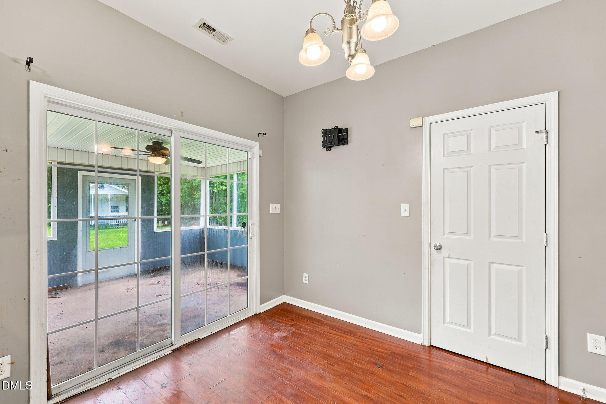 30 Hunters Way Property Photo 18