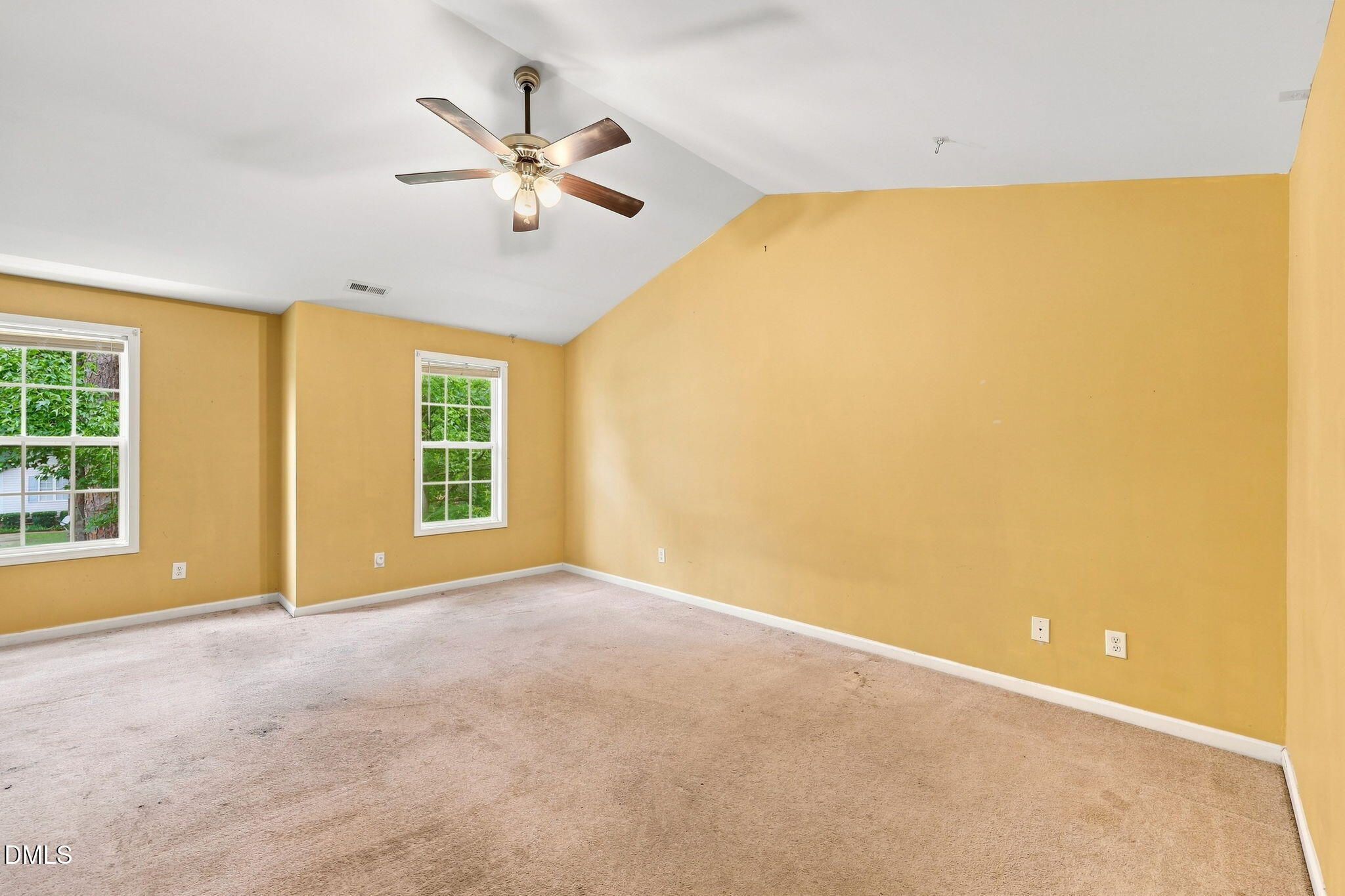 30 Hunters Way Property Photo 20