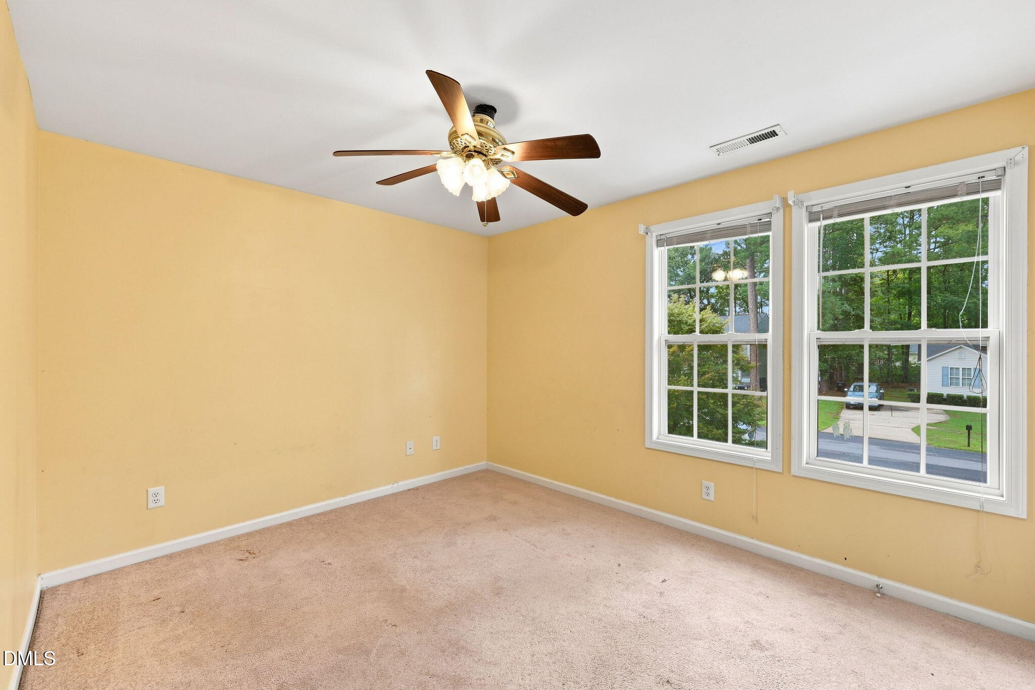 30 Hunters Way Property Photo 27