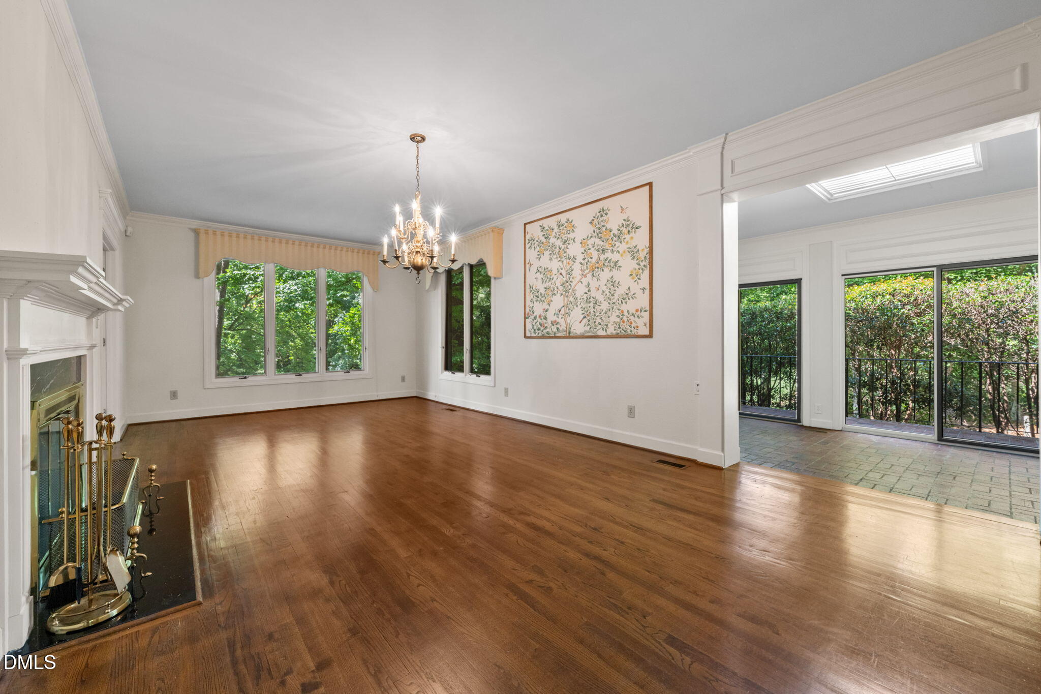 201 Selkirk Street Property Photo 11