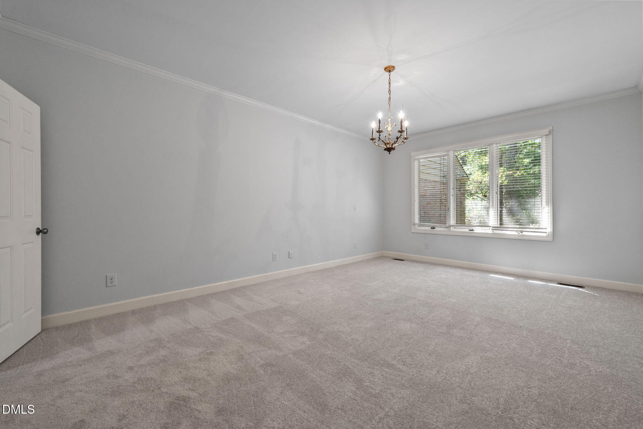201 Selkirk Street Property Photo 18