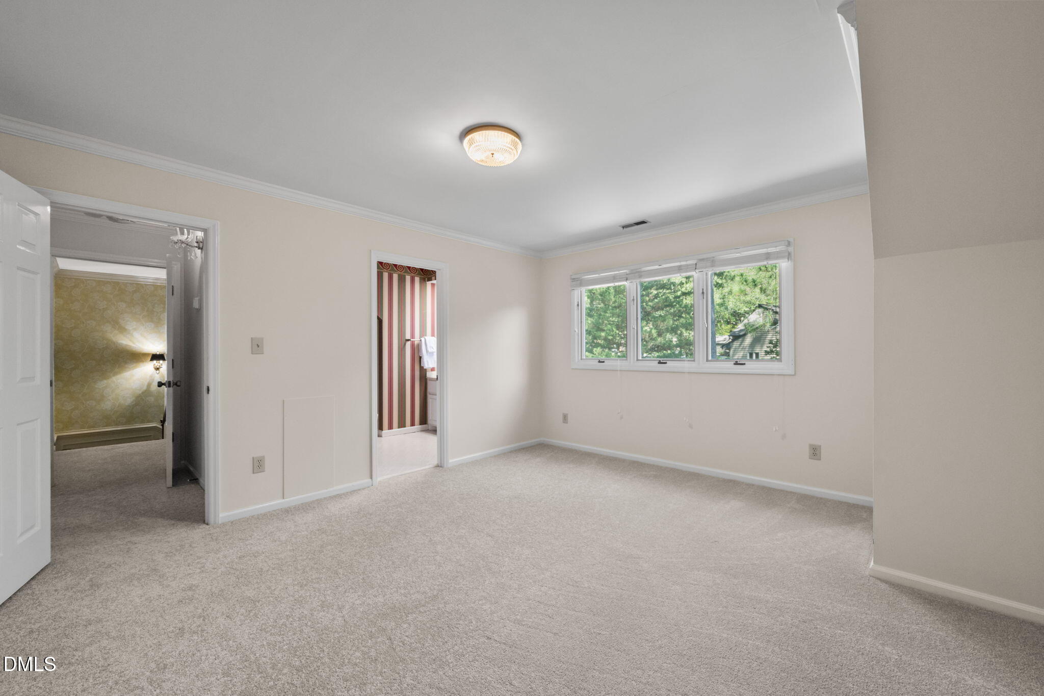 201 Selkirk Street Property Photo 25