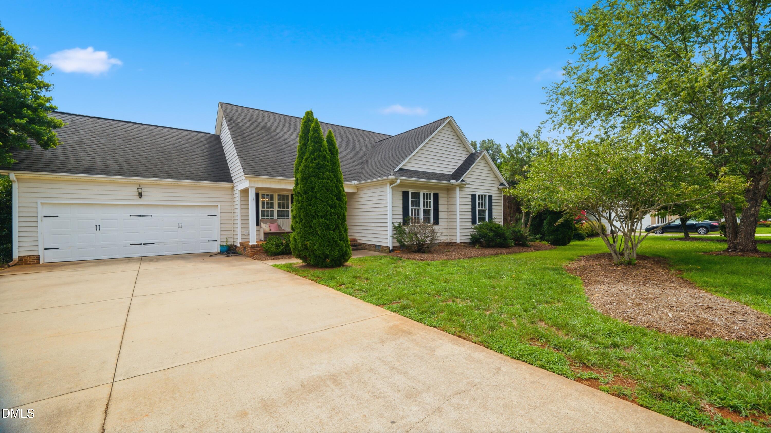 109 Cale Drive Property Photo 1