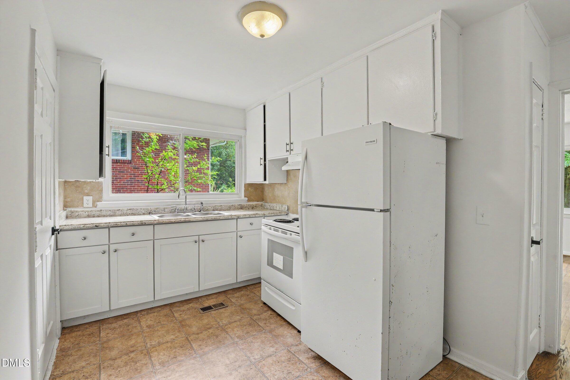 1614 Alcott Street Property Photo 8