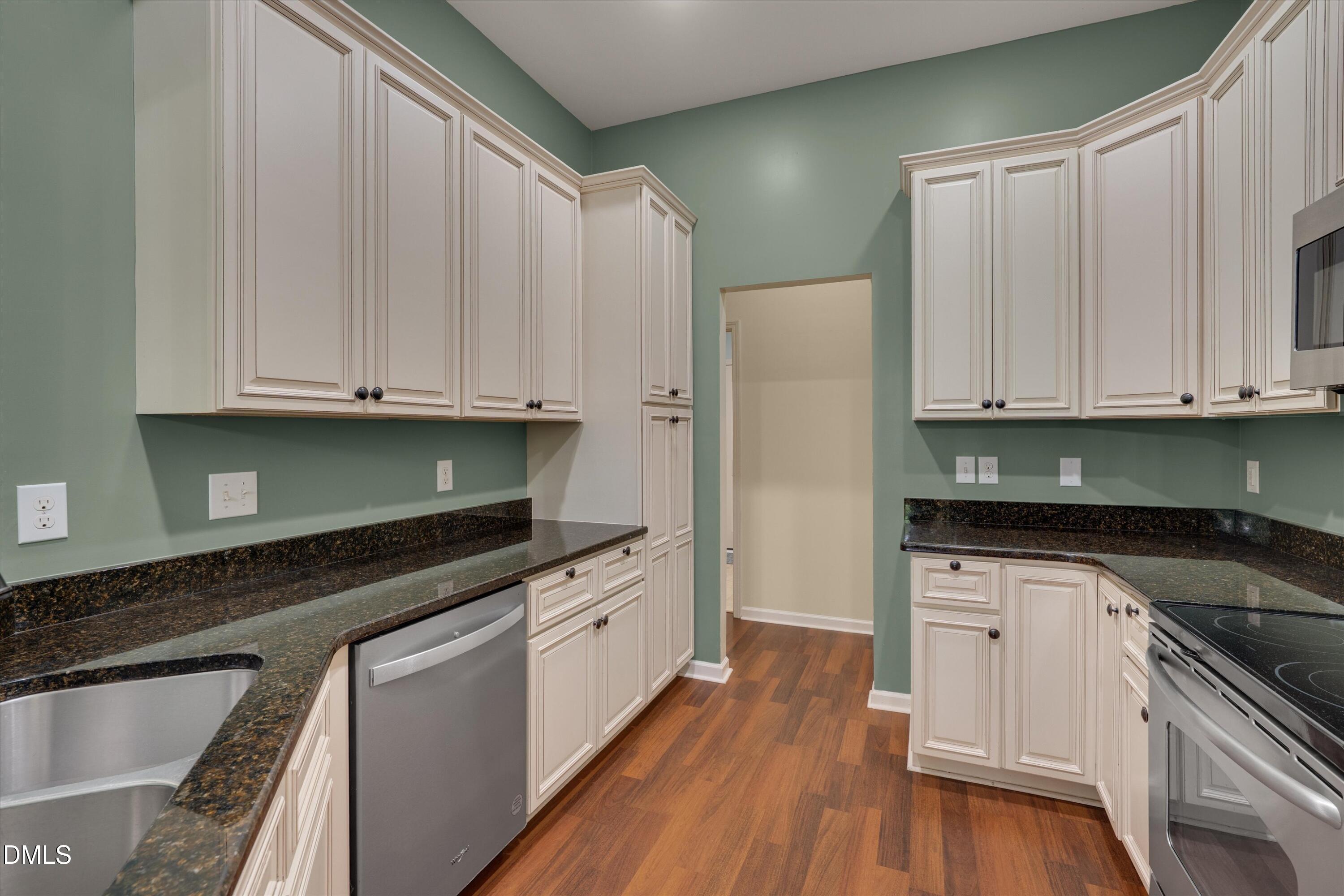 216 Truss Way Property Photo 9