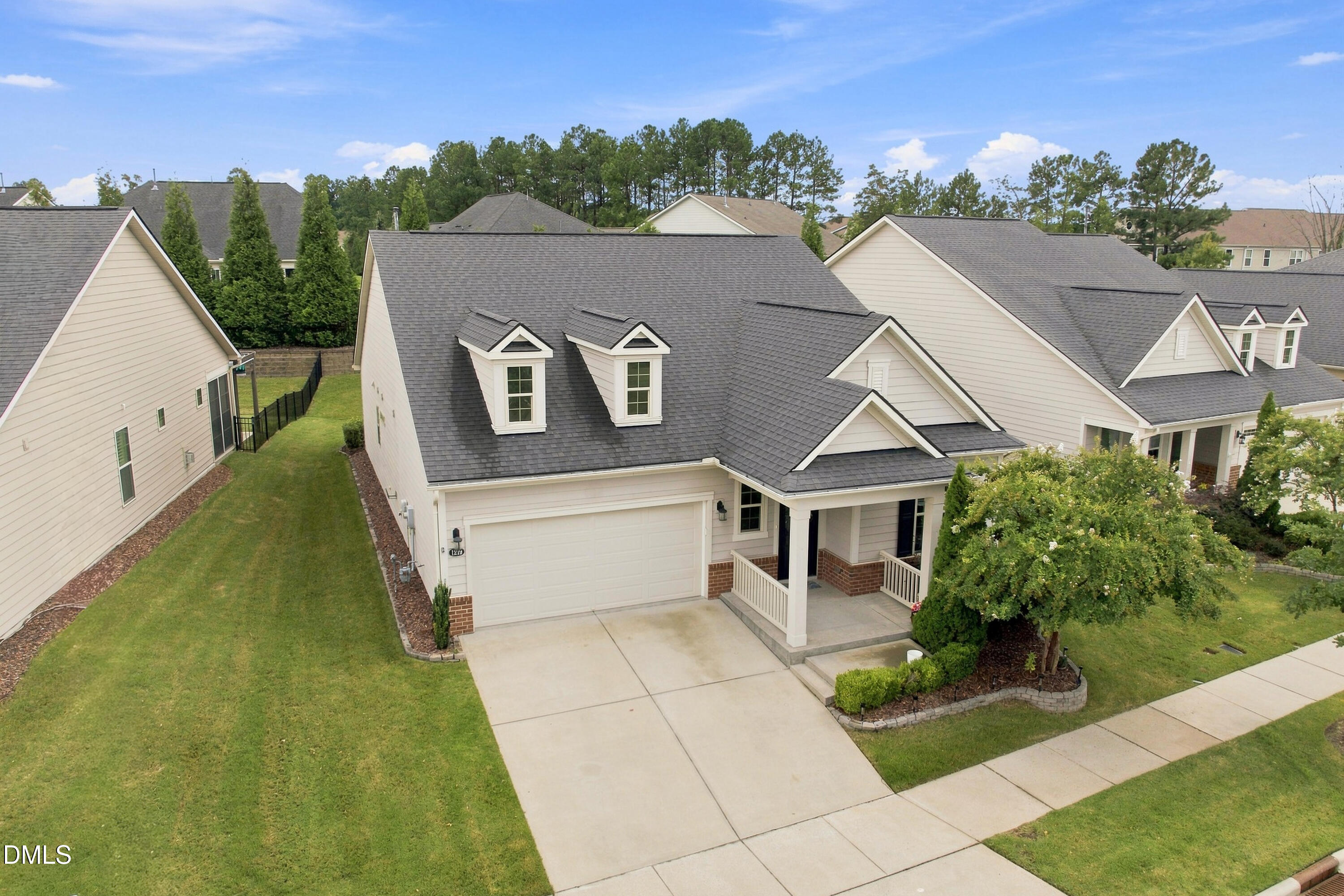 1219 Pulitzer Lane Property Photo 2