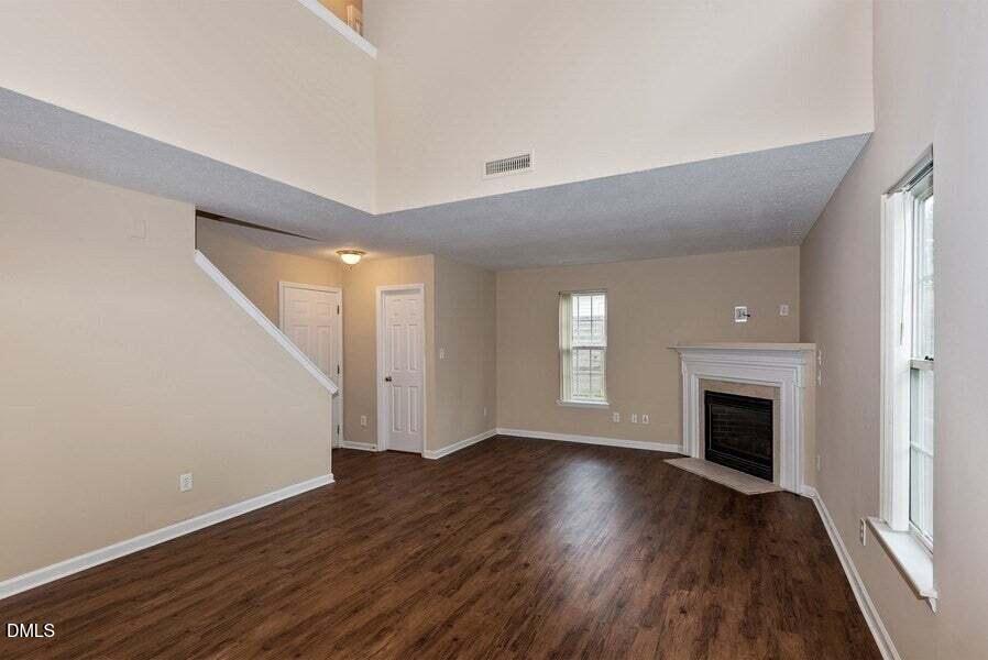 2101 Great Bend Drive Property Photo 11