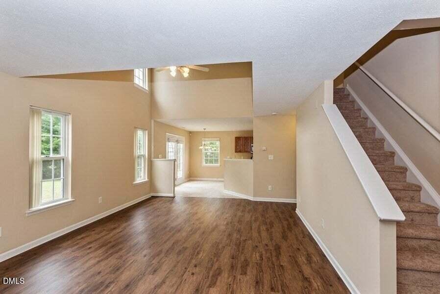 2101 Great Bend Drive Property Photo 12