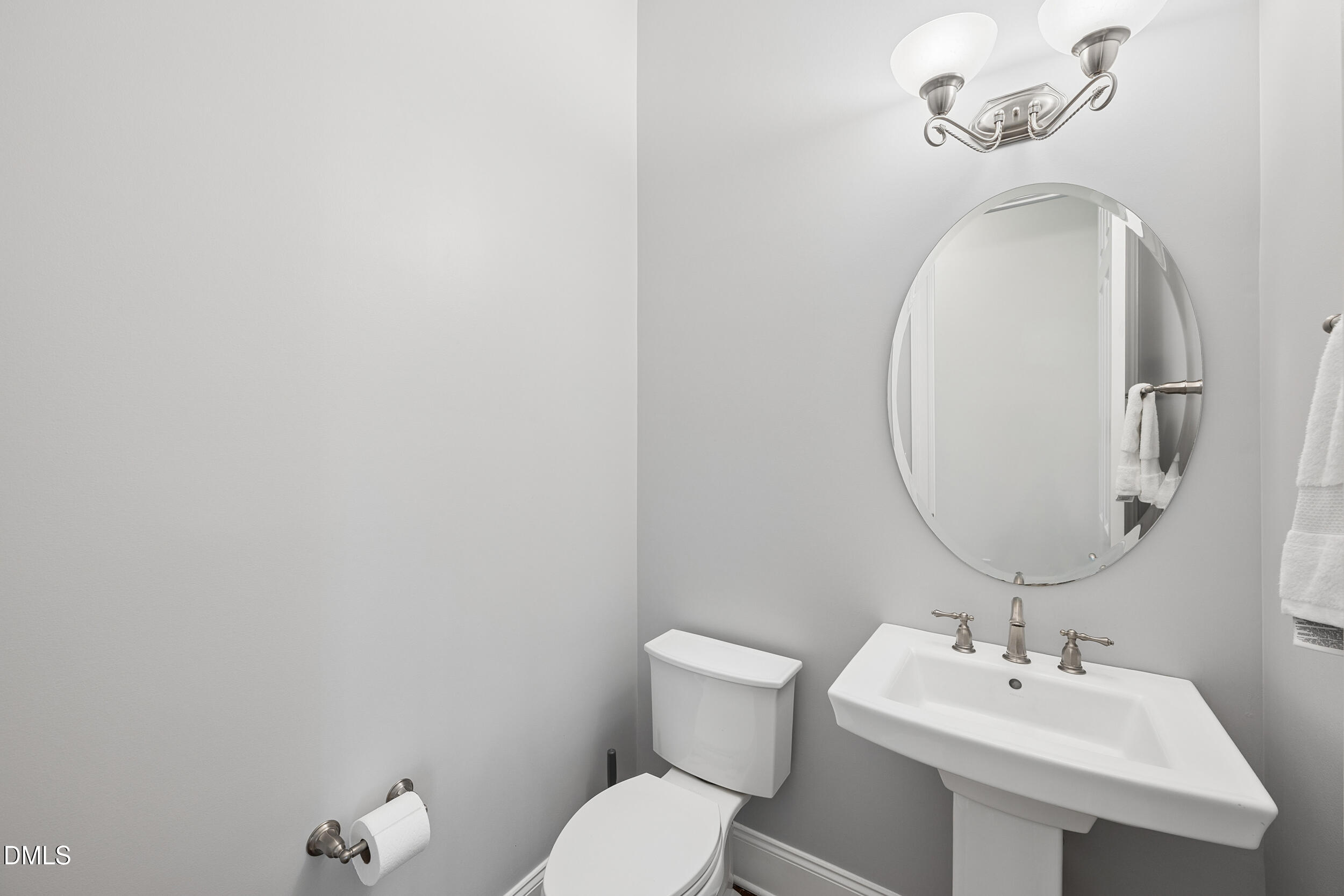 7540 Hasentree Club Drive Property Photo 18