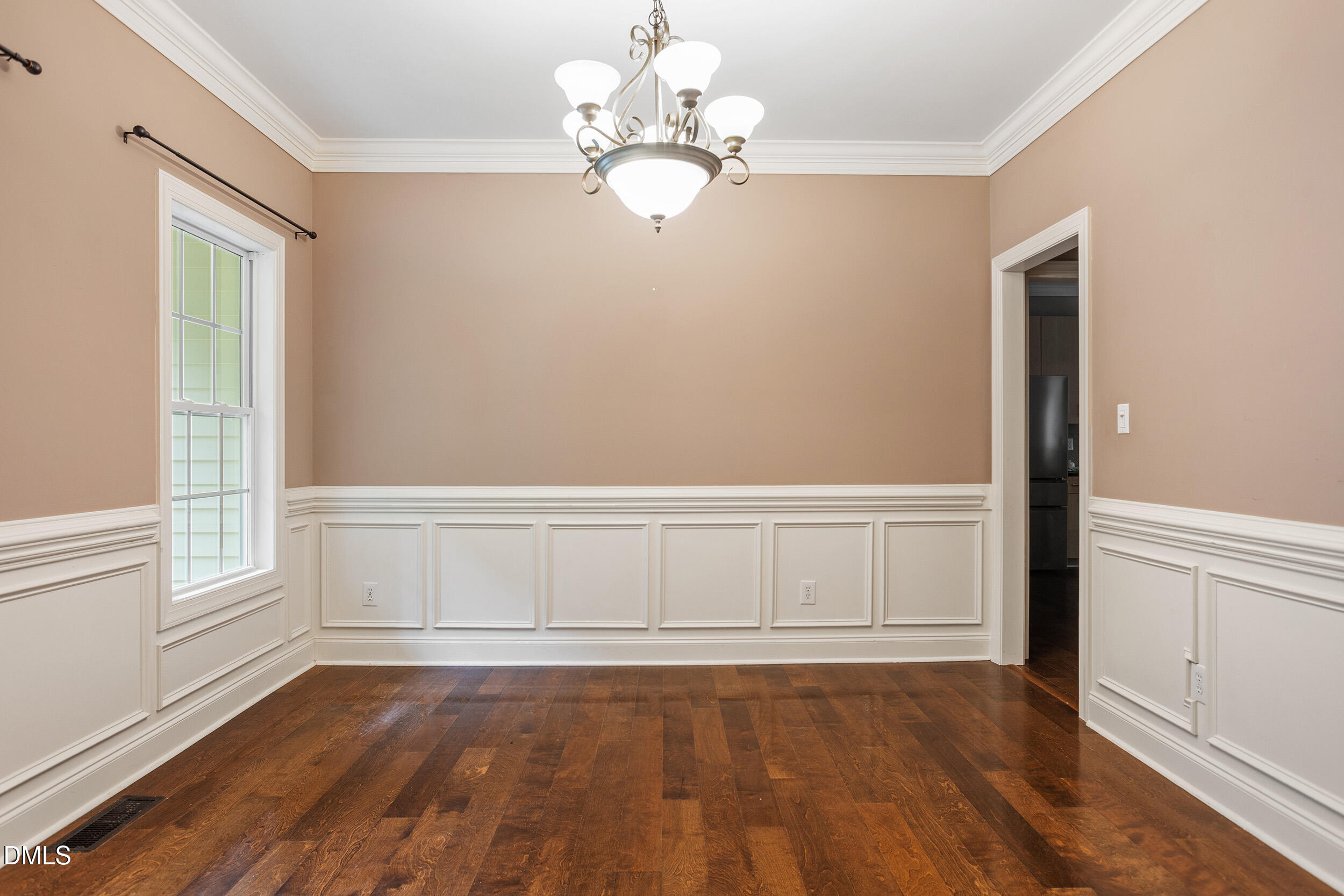 1408 Hall Boulevard Property Photo 12