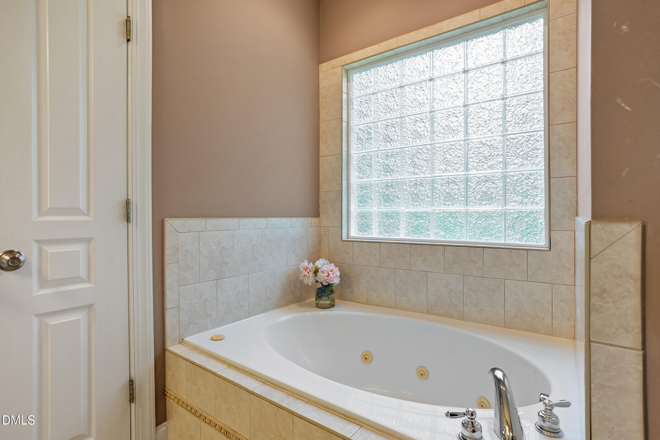 1408 Hall Boulevard Property Photo 17