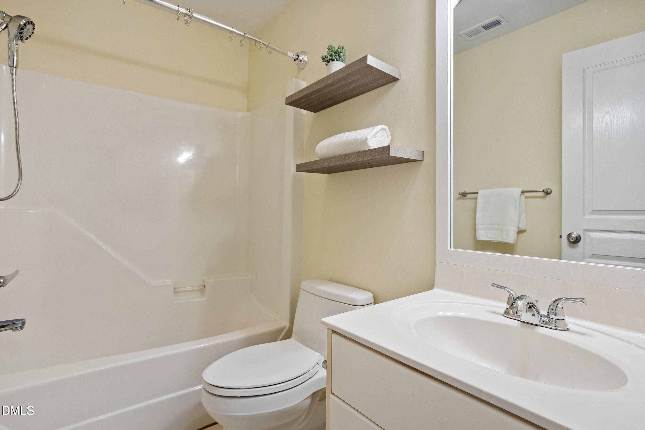 1408 Hall Boulevard Property Photo 22