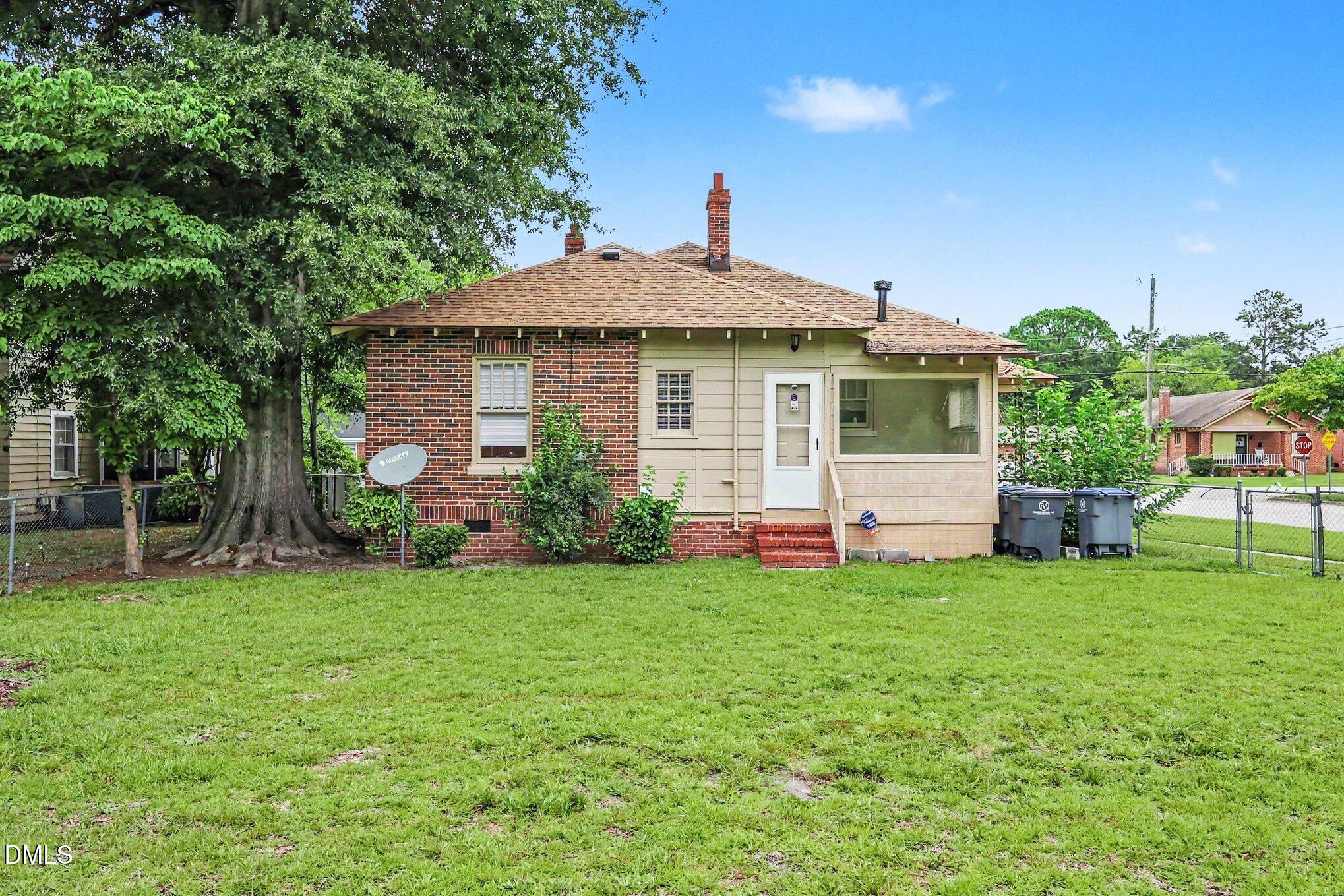 633 Eastern Avenue Property Photo 15