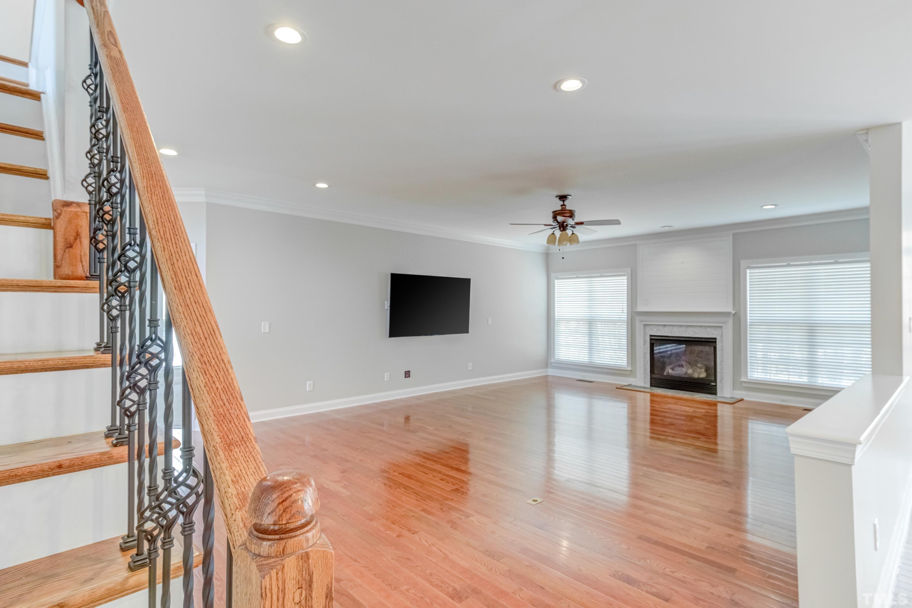 2041 Jadewood Drive Property Photo 18