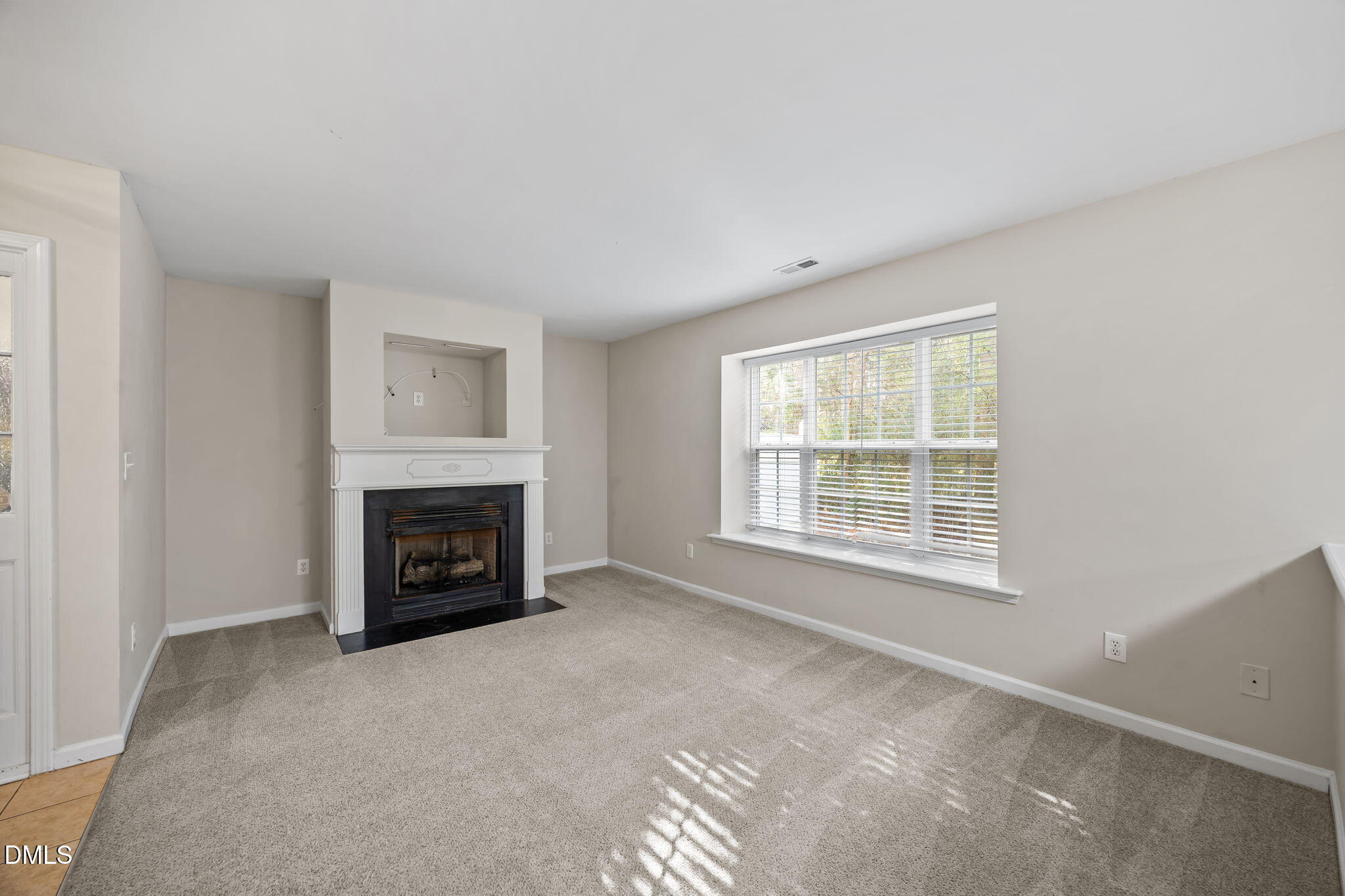 1327 Legacy Greene Avenue Property Photo 9