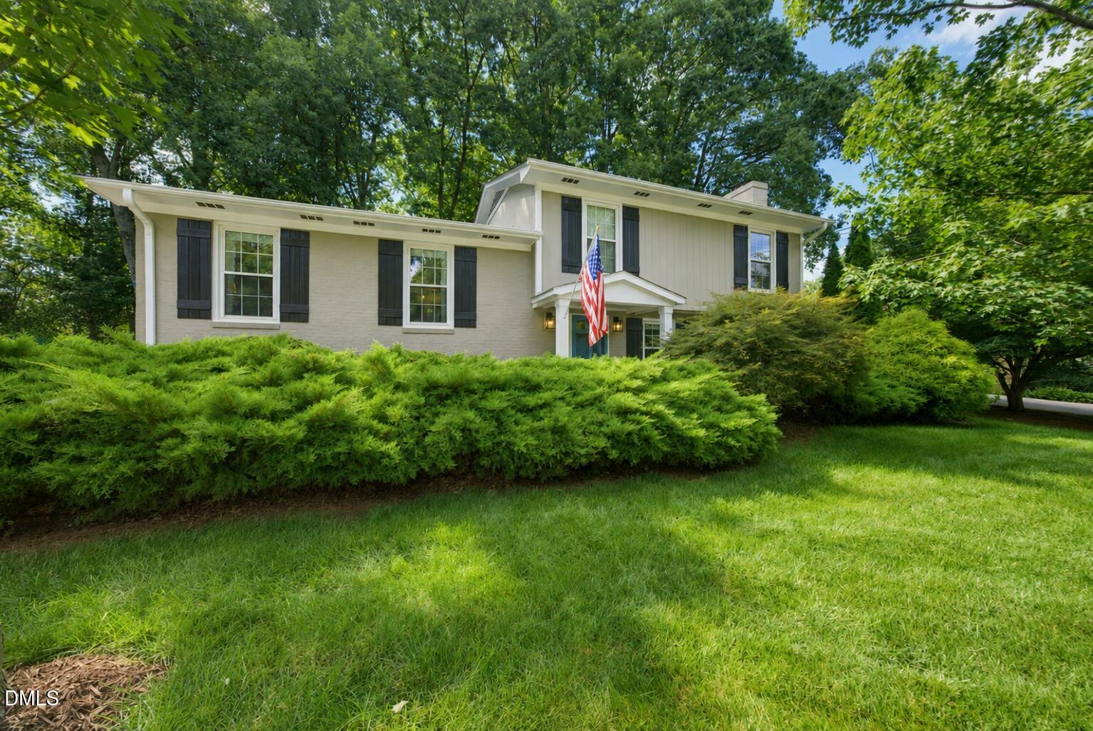 419 E Rowan Street Property Photo 1