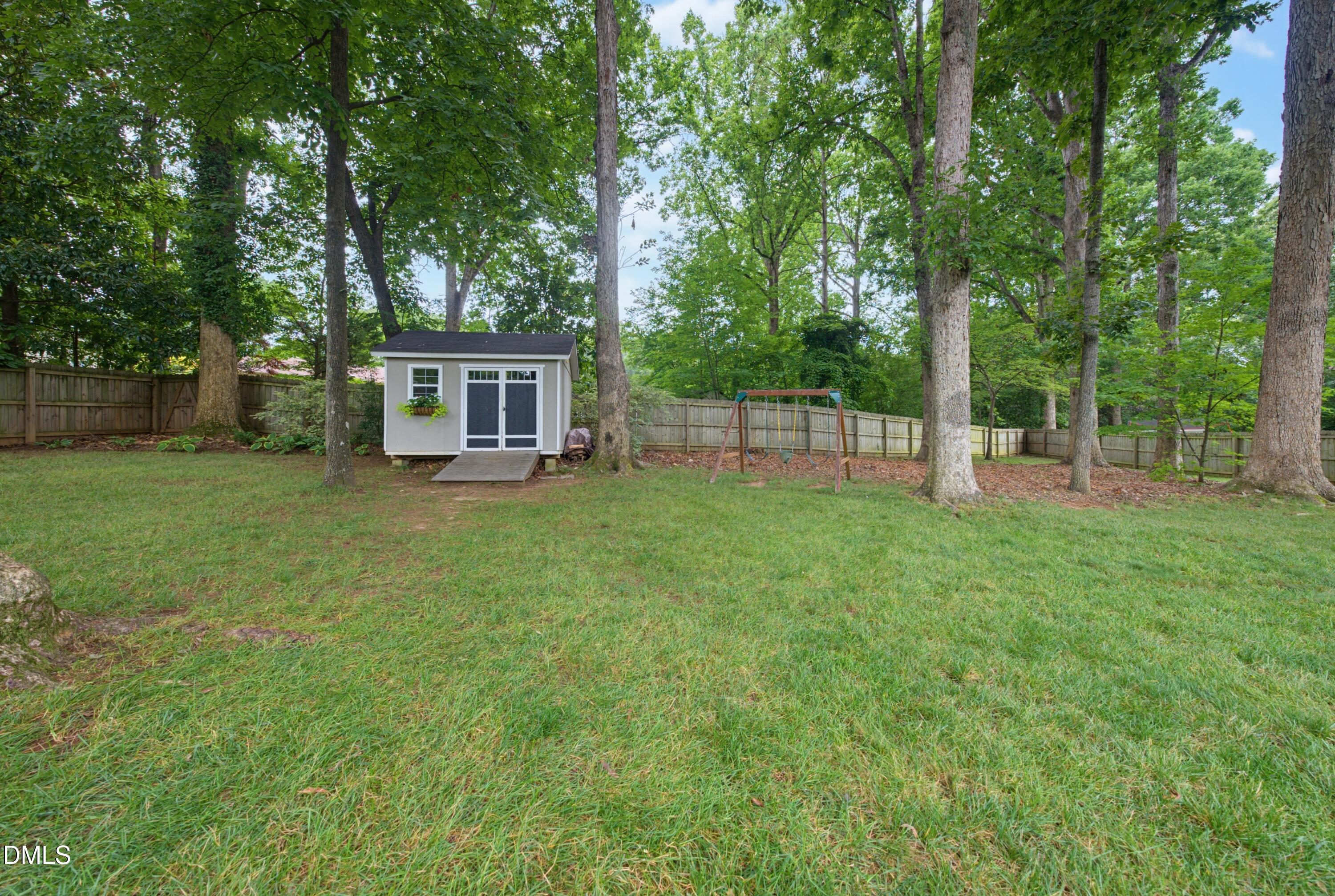 419 E Rowan Street Property Photo 35